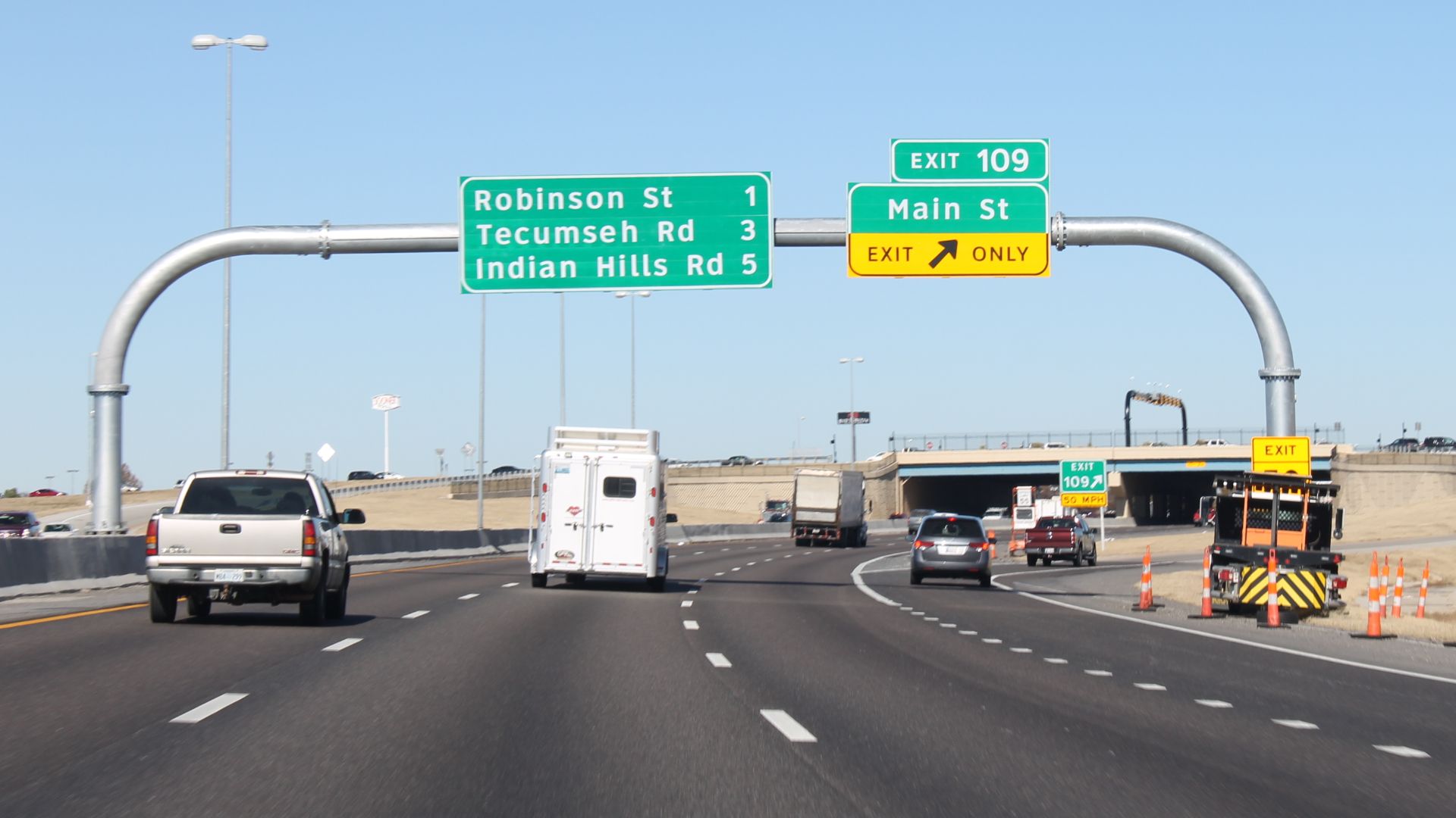 File:Interstate 35 at Main St in Norman Okla.jpg