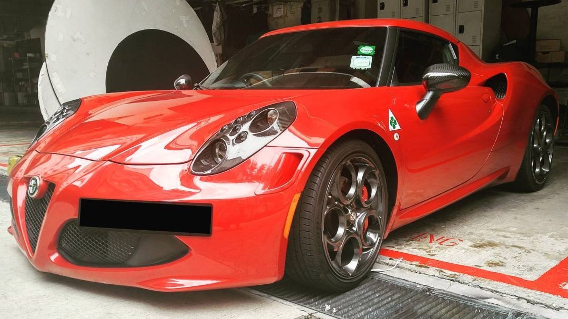 File:Alfa Romeo 4C Singapore.jpg