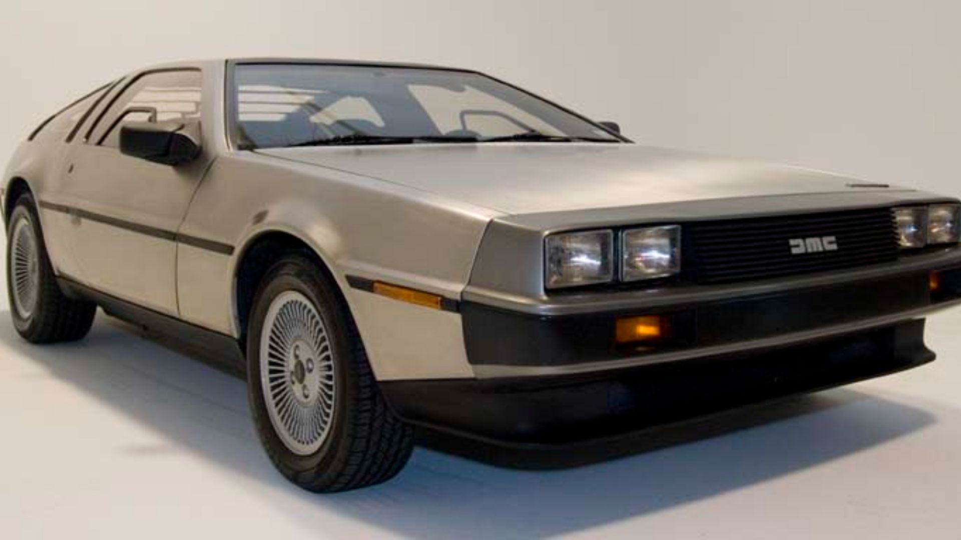 File:DeLorean DMC-12 (9979) (cropped).jpg