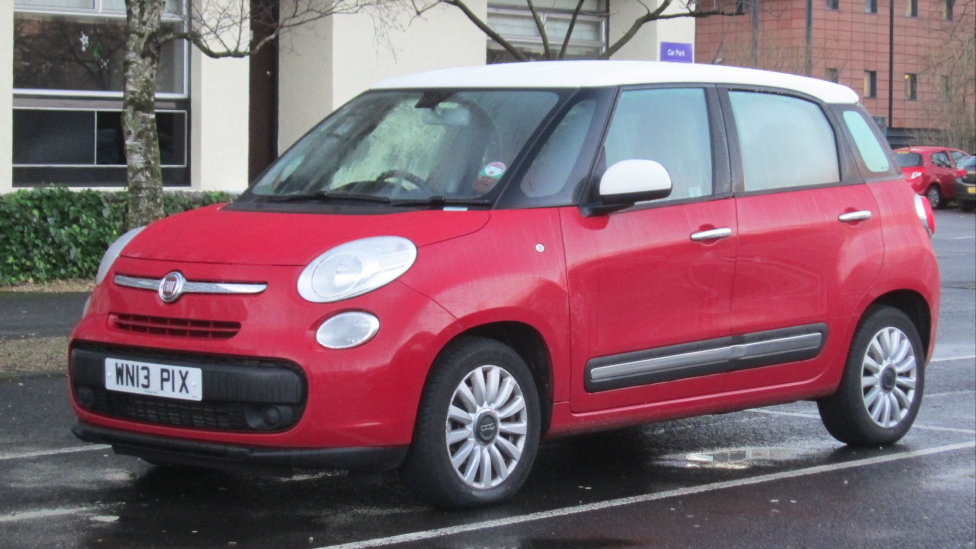 File:Fiat 500L diesel 1248cc registered March 2013.JPG