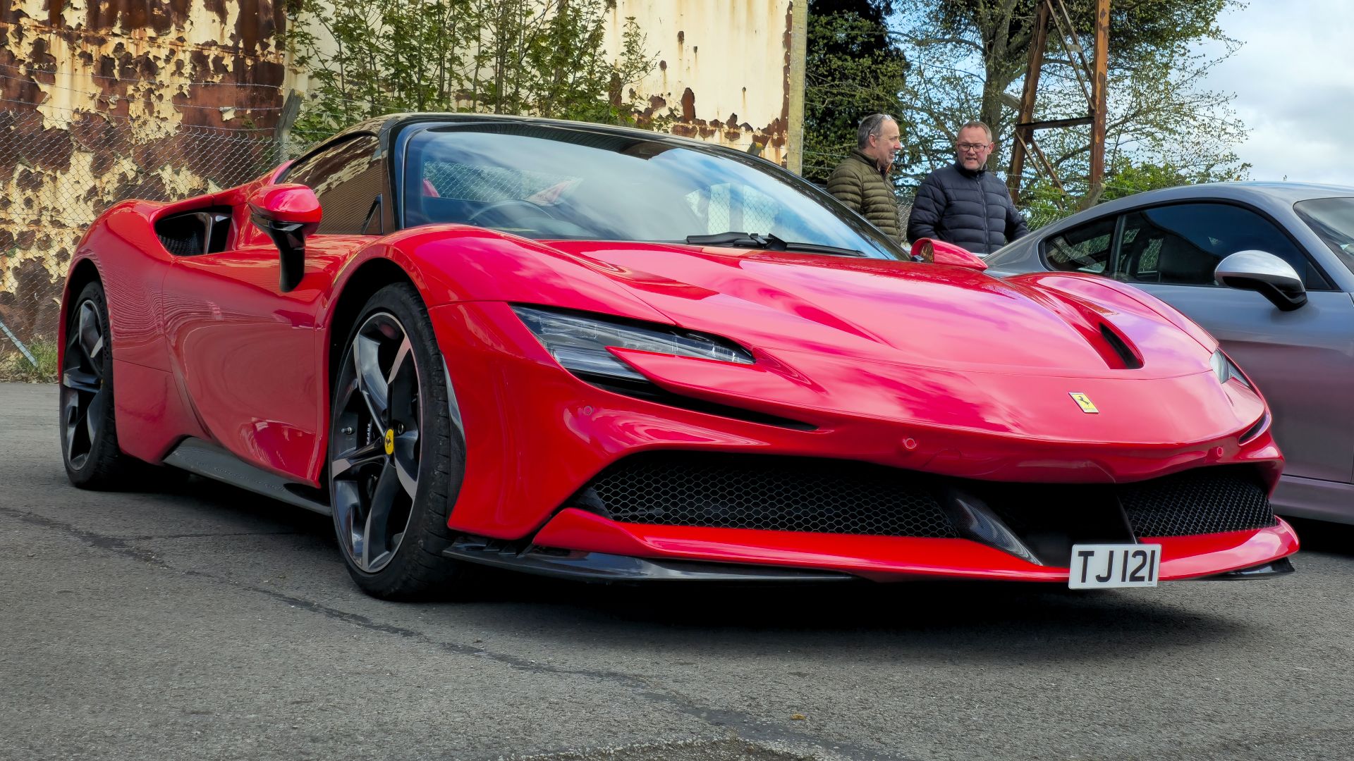 File:2023 Ferrari SF90 Spider.jpg