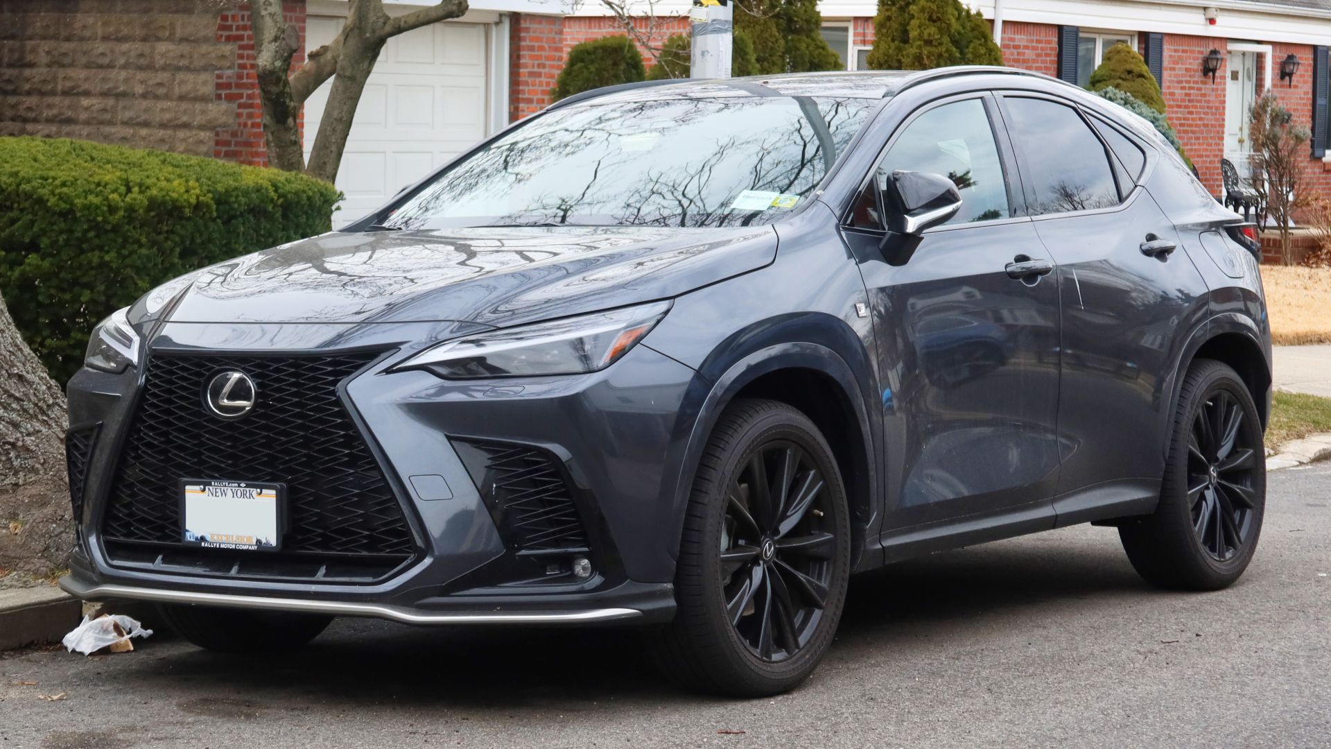 File:2022 Lexus NX 350, front 3.7.22.jpg