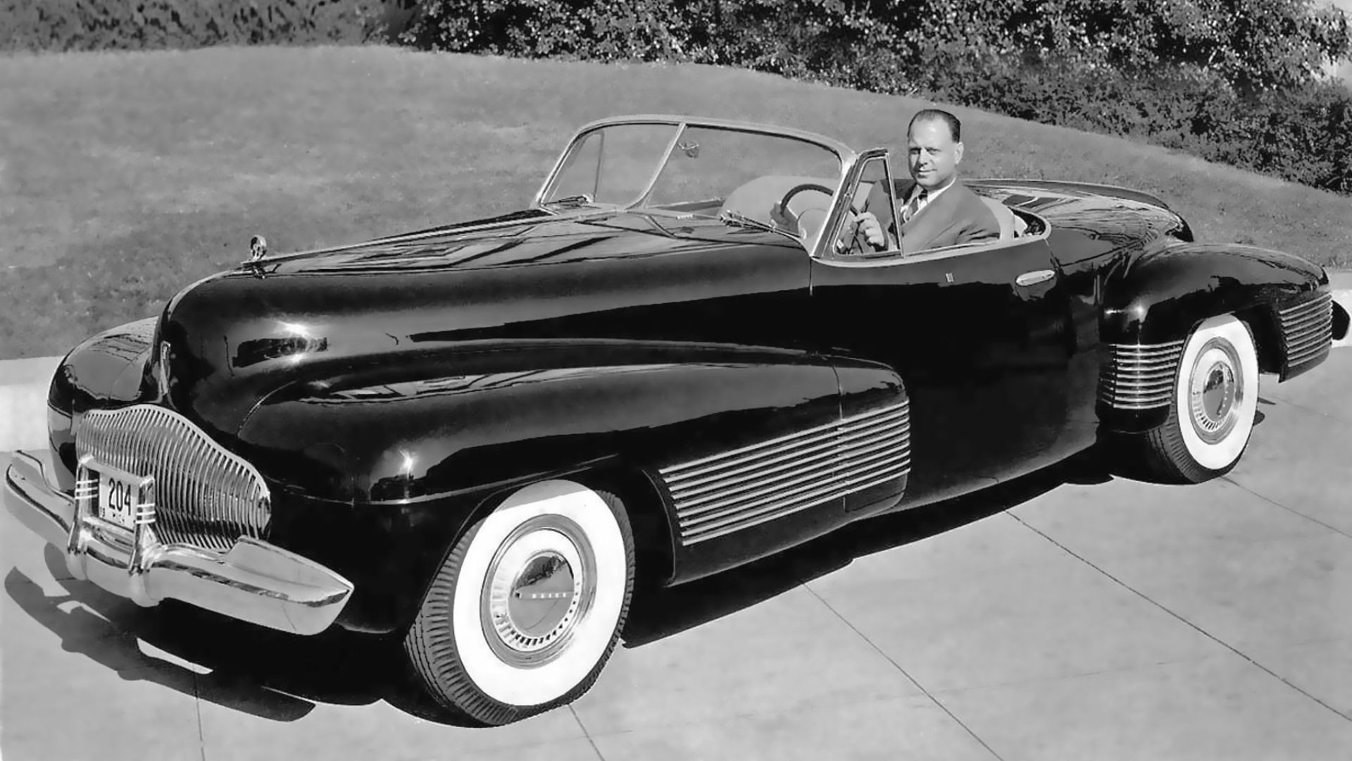 File:1939 ... Harley Earl and