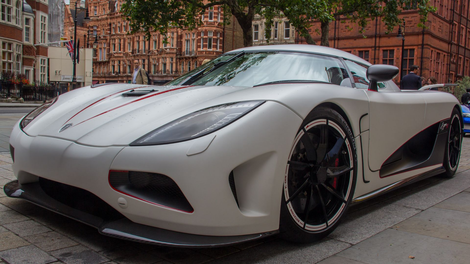 File:Koenigsegg Agera R Ben.jpg
