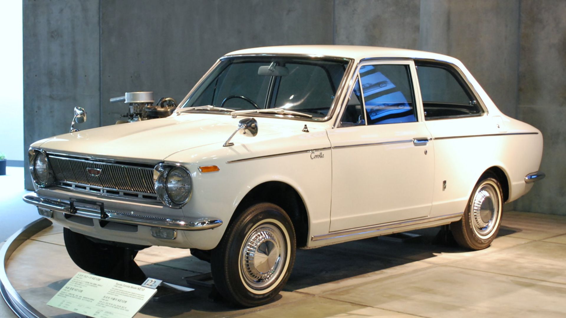 File:1966 Toyota Corolla 01.jpg