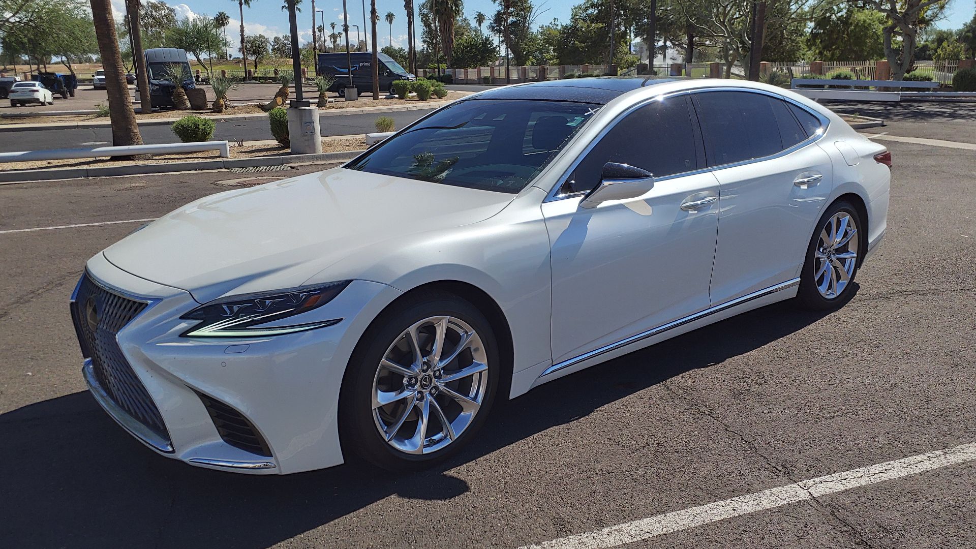 File:18 Lexus LS 500 Base.jpg