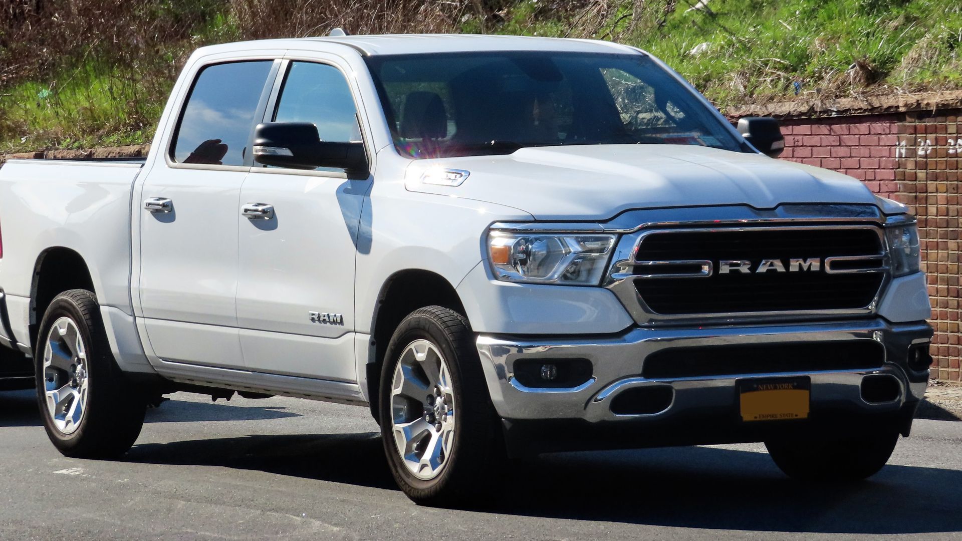 File:2019 Ram 1500 Bighorn, front 3.11.20.jpg