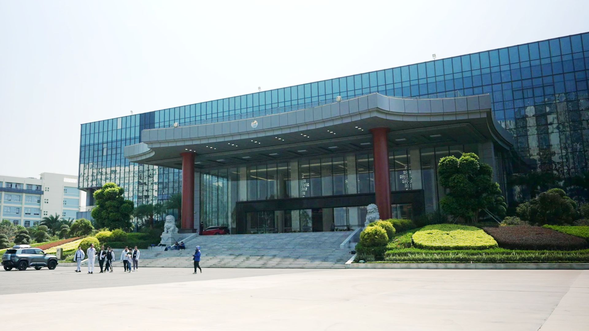 File:BYD Company Limited headquarters 01.png