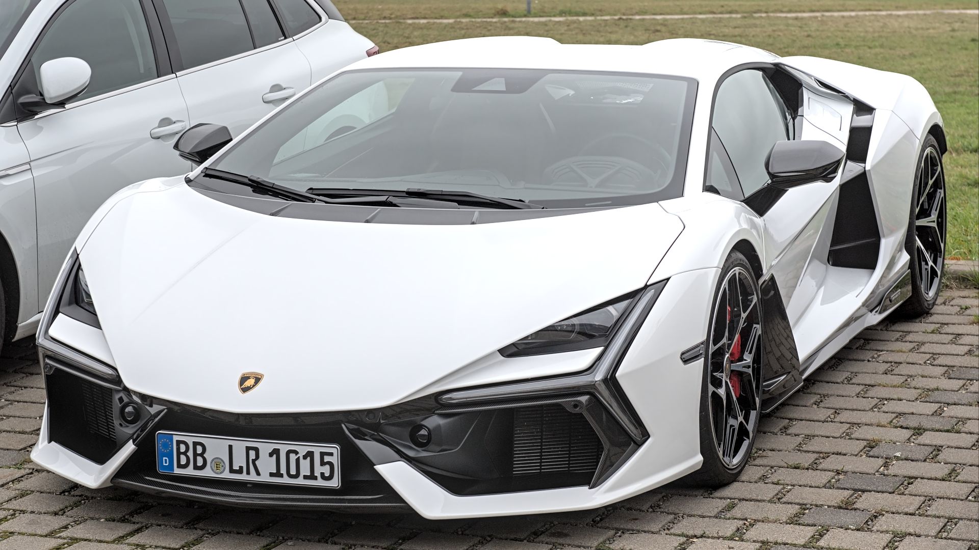 File:Lamborghini Revuelto DSC 6985.jpg