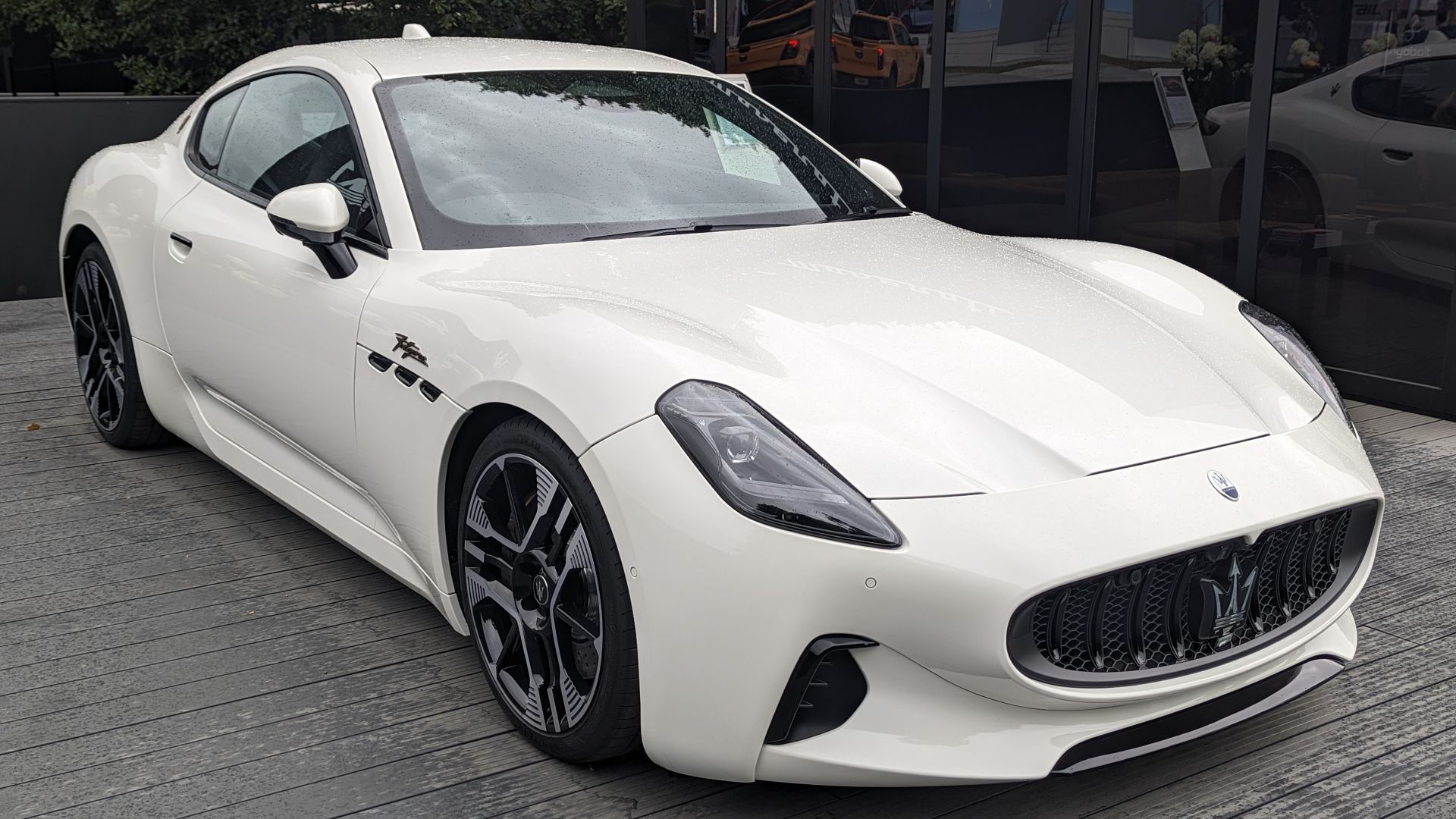 File:2023 Maserati GranTurismo Folgore 1.jpg