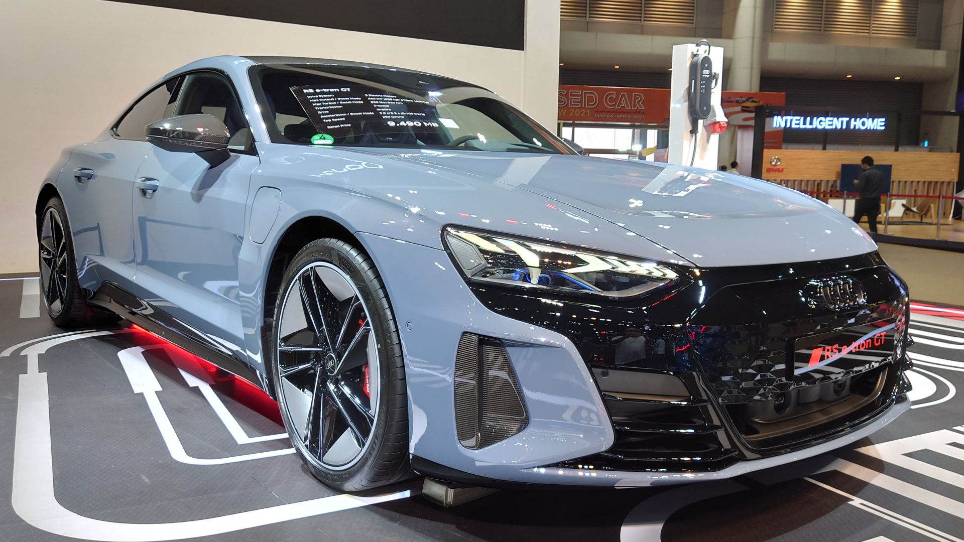 File:Audi RS e-tron GT quattro (infobox).jpg