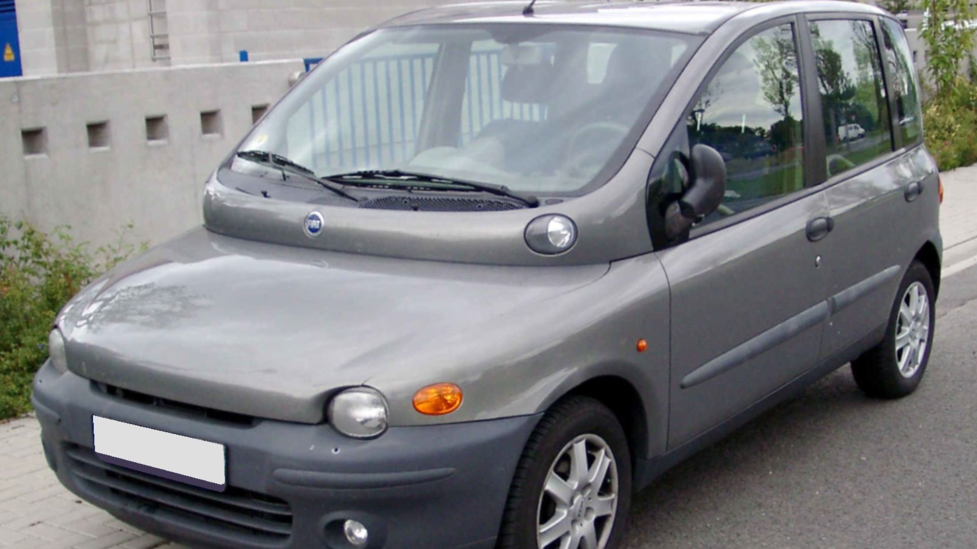 File:Fiat Multipla front 20080825.jpg