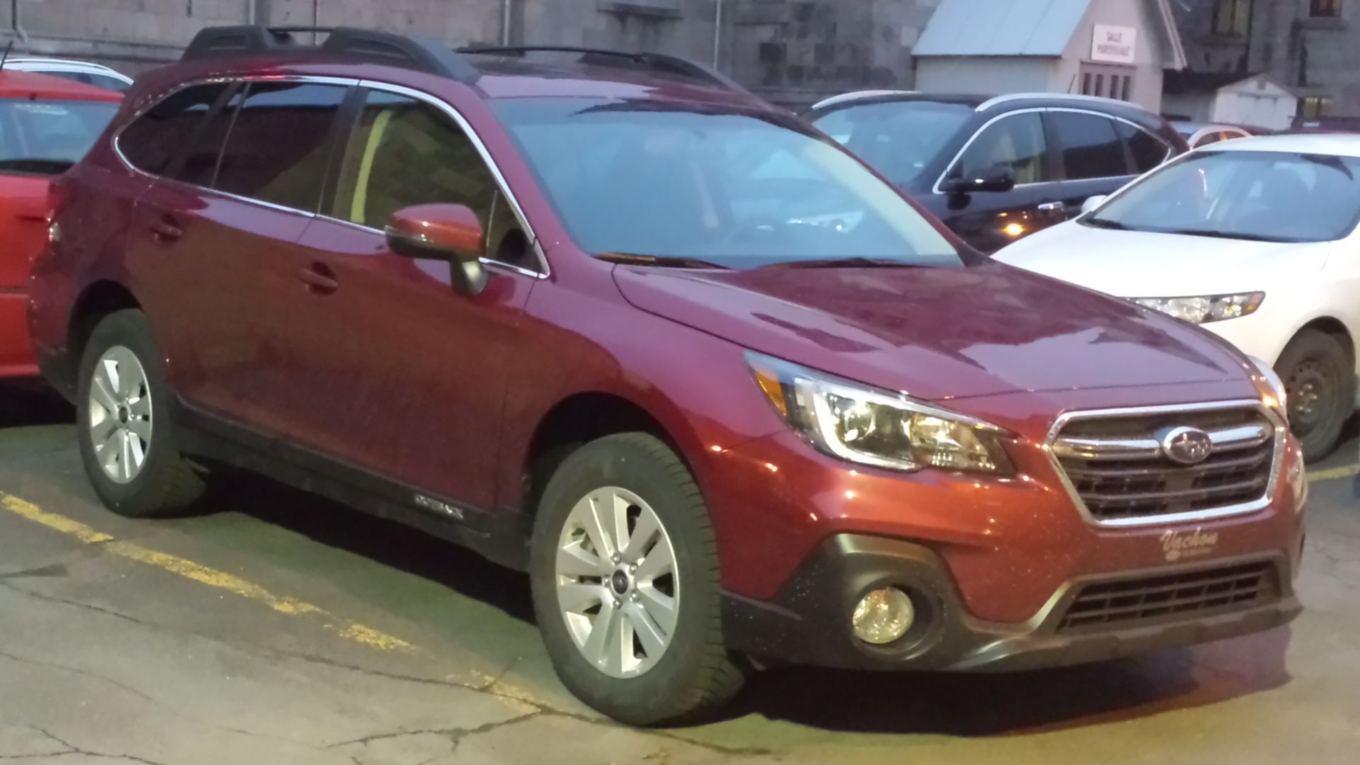 File:'18 Subaru Outback.jpg