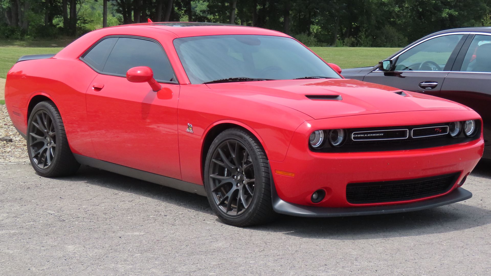 File:2017 Dodge Challenger R T Scat Pack, front right, 07-21-2024.jpg