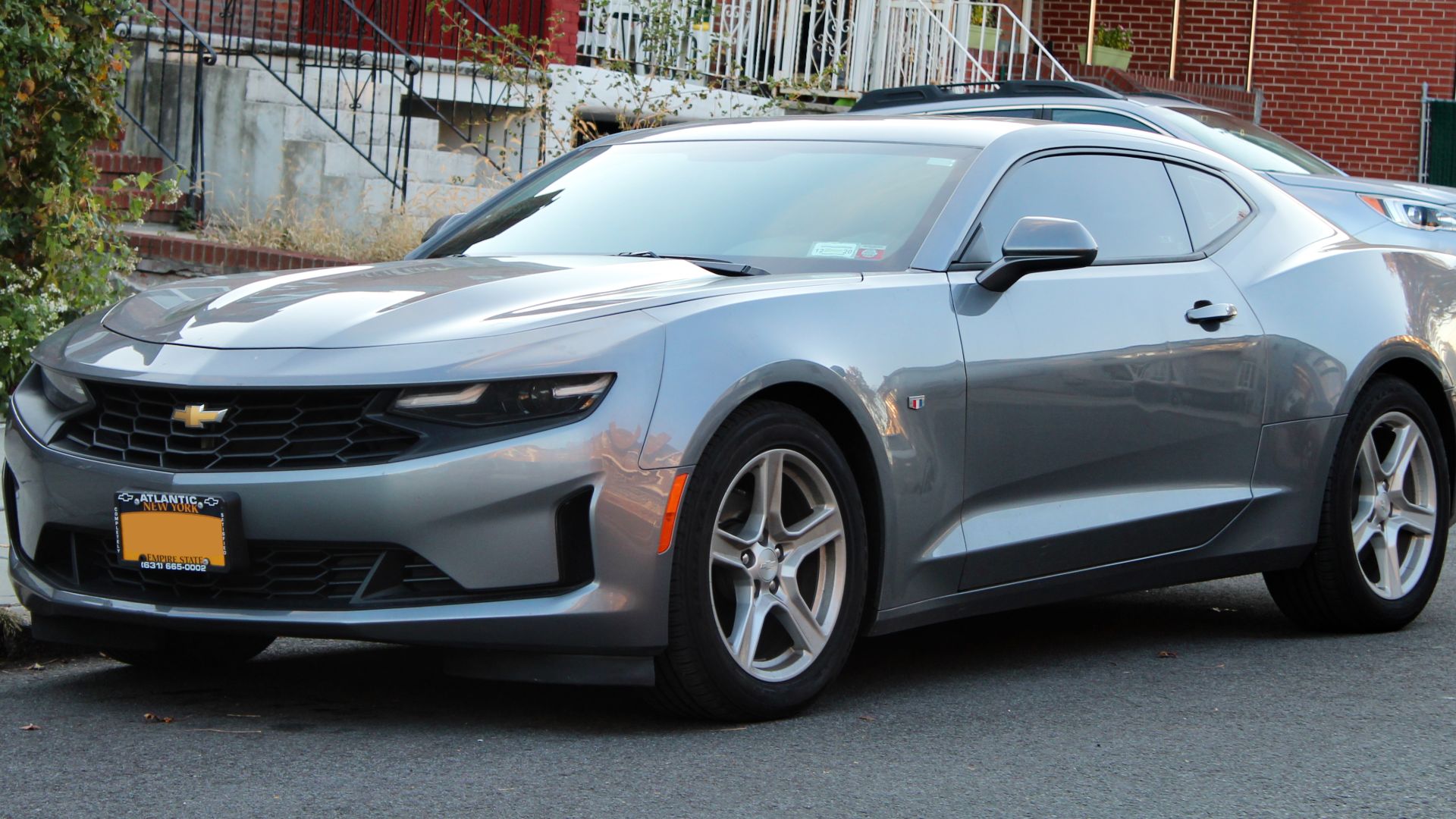 File:2019 Chevrolet Camaro base, front 11.9.19.jpg