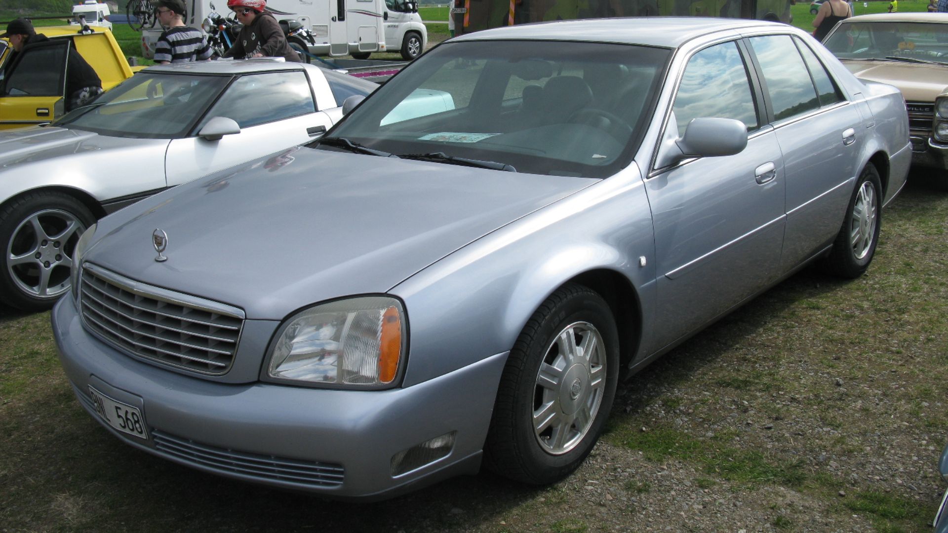 File:Cadillac DTS (9276705645).jpg