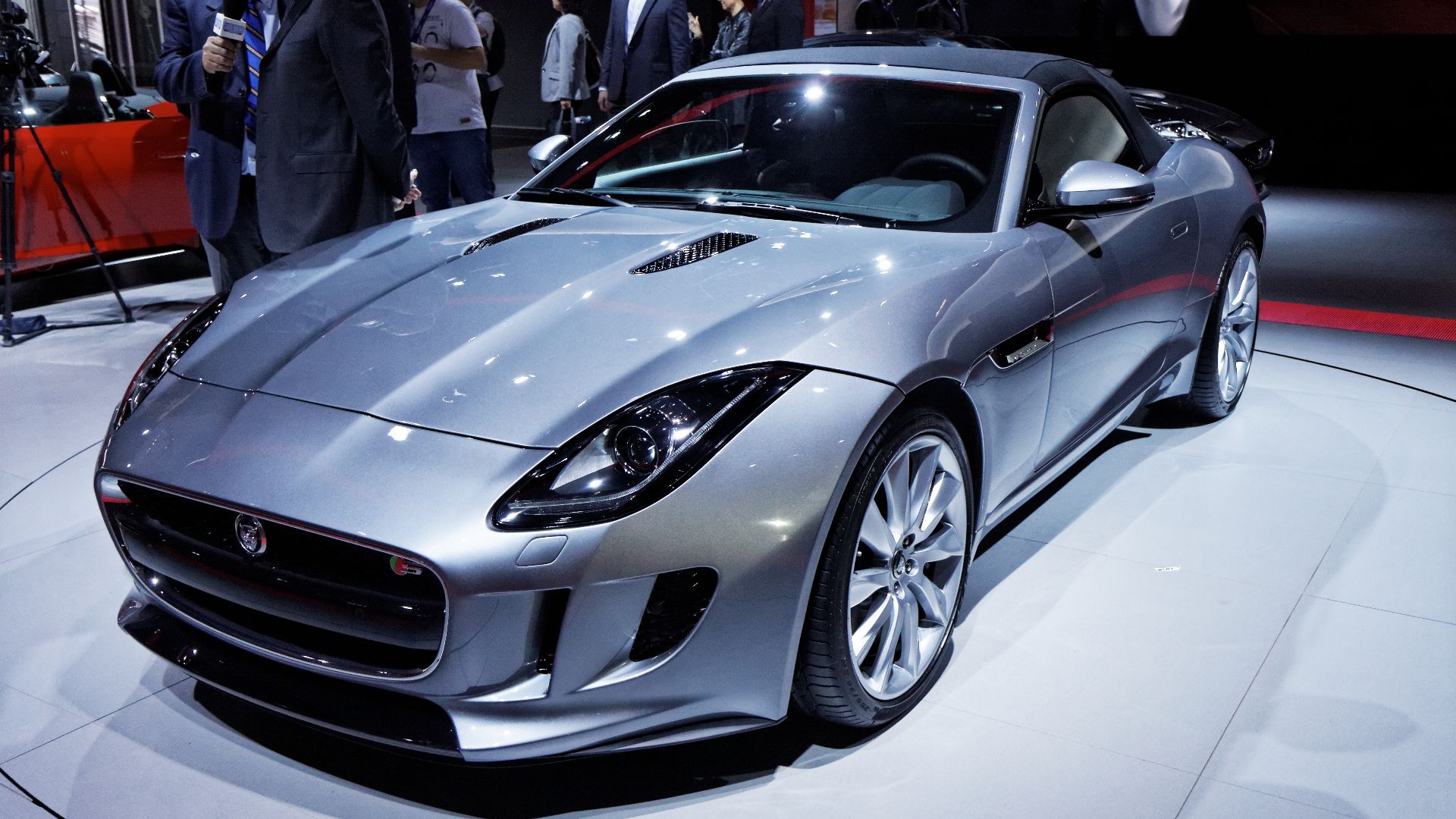 File:Jaguar F type - Mondial de l'Automobile de Paris 2012 - 015.jpg