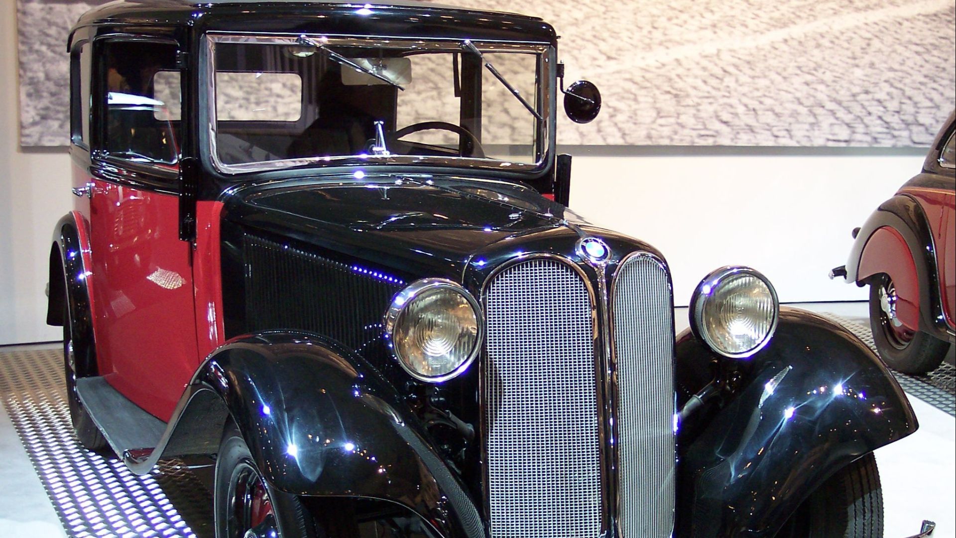 File:BMW 303 1933 bicolor vr TCE.jpg