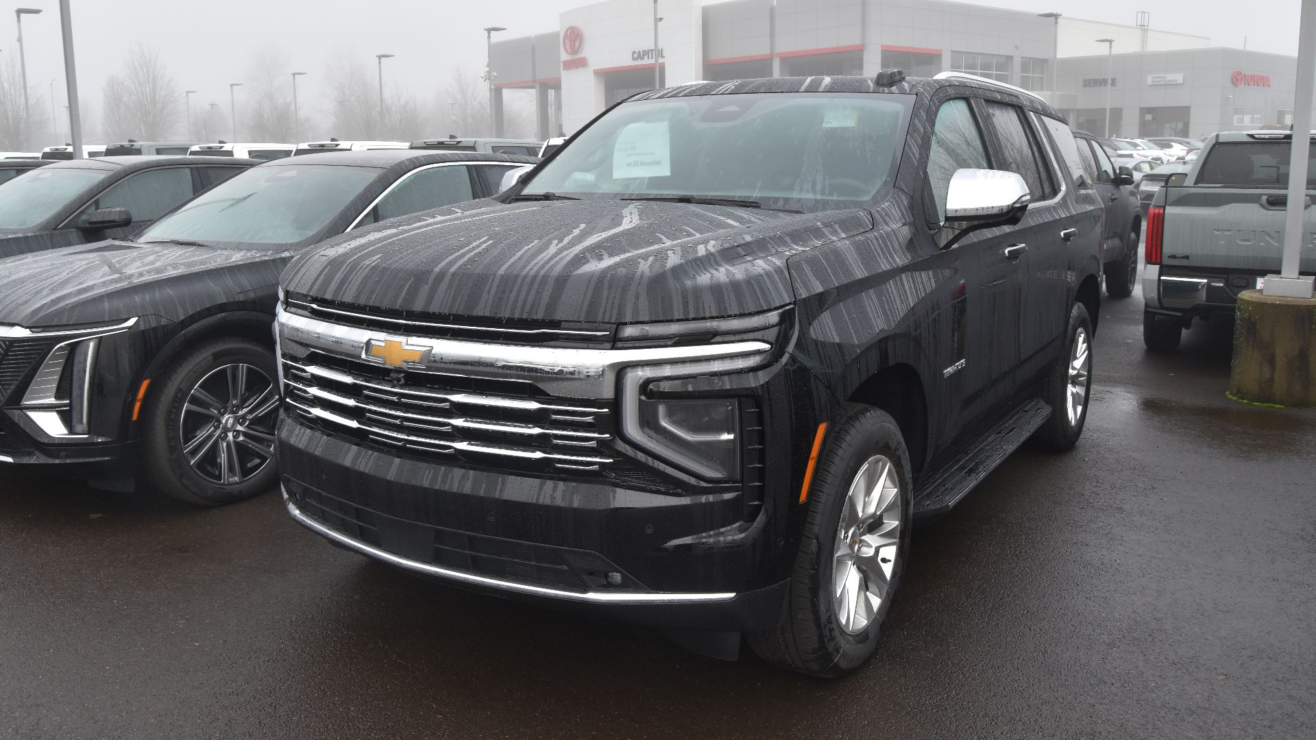 File:2025 Chevrolet Tahoe Facelift.jpg