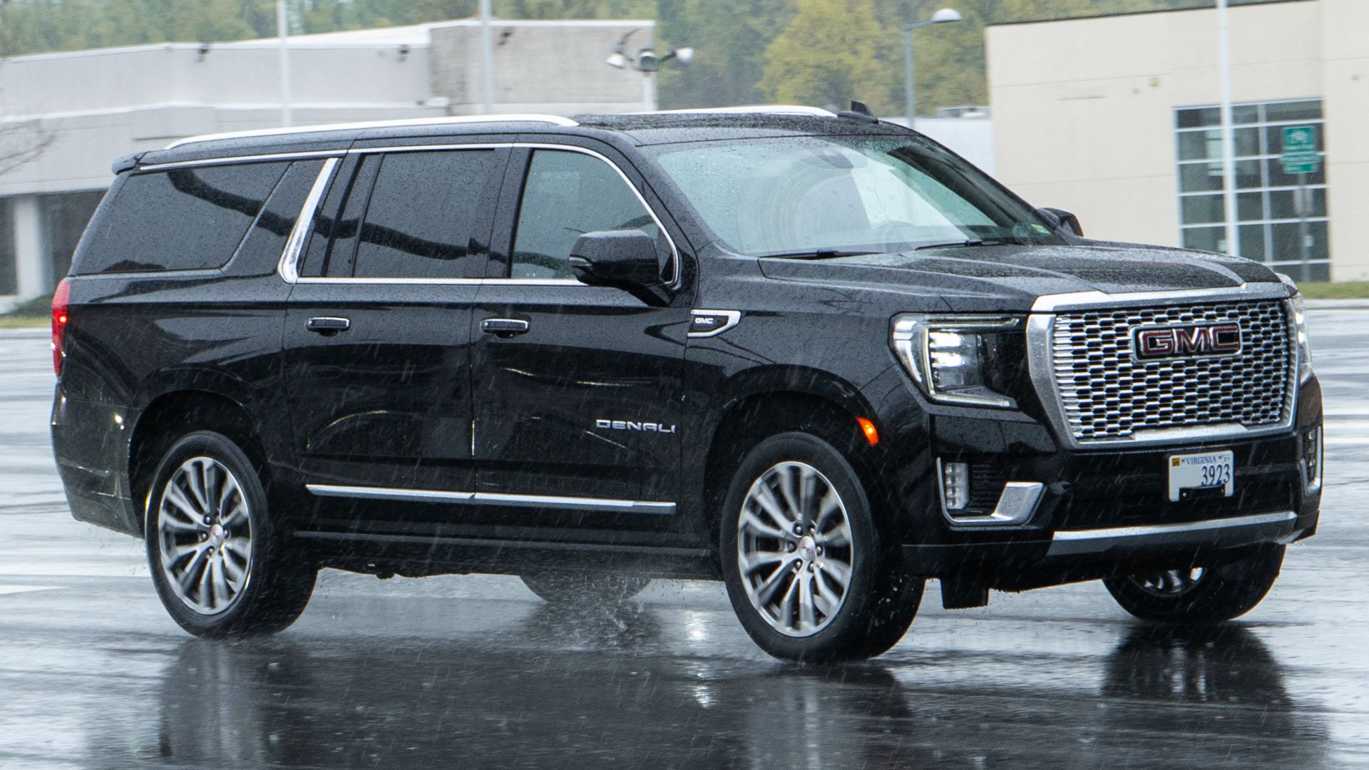 File:GMC Yukon Denali (GMTT1XX) Washington DC Metro Area, USA (1).jpg