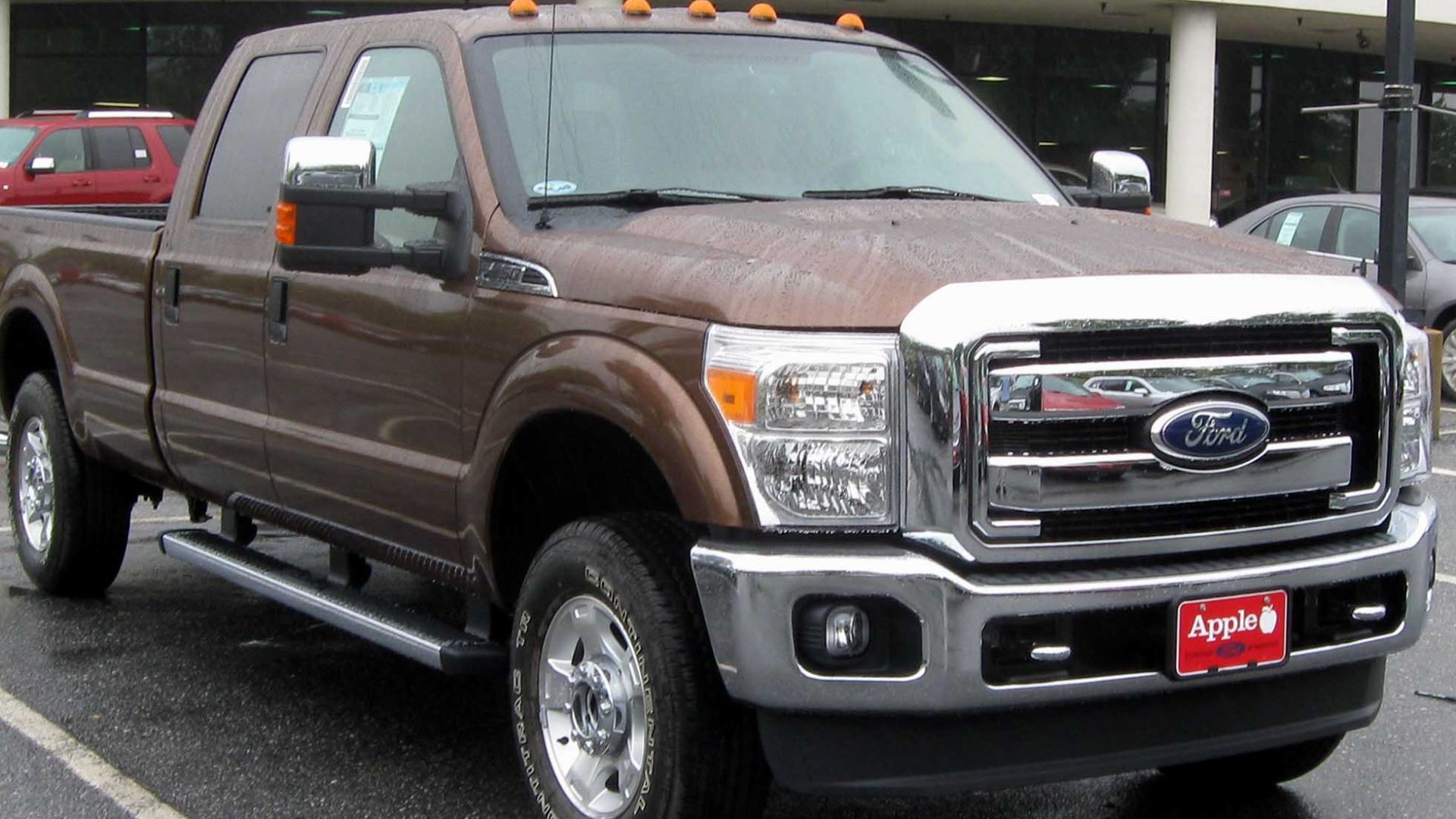 File:2011 Ford F-250 XLT -- 07-10-2010.jpg
