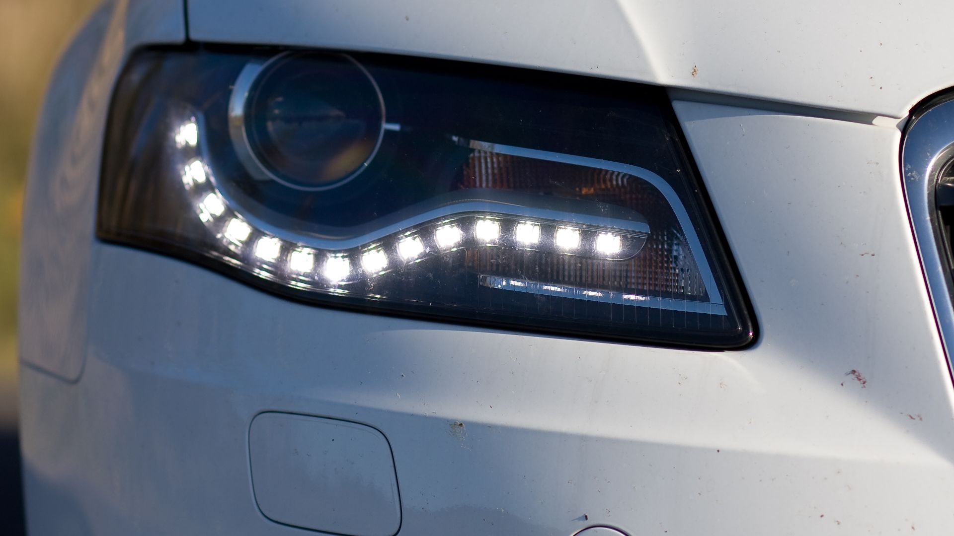 File:LED DaytimeRunningLights.jpg