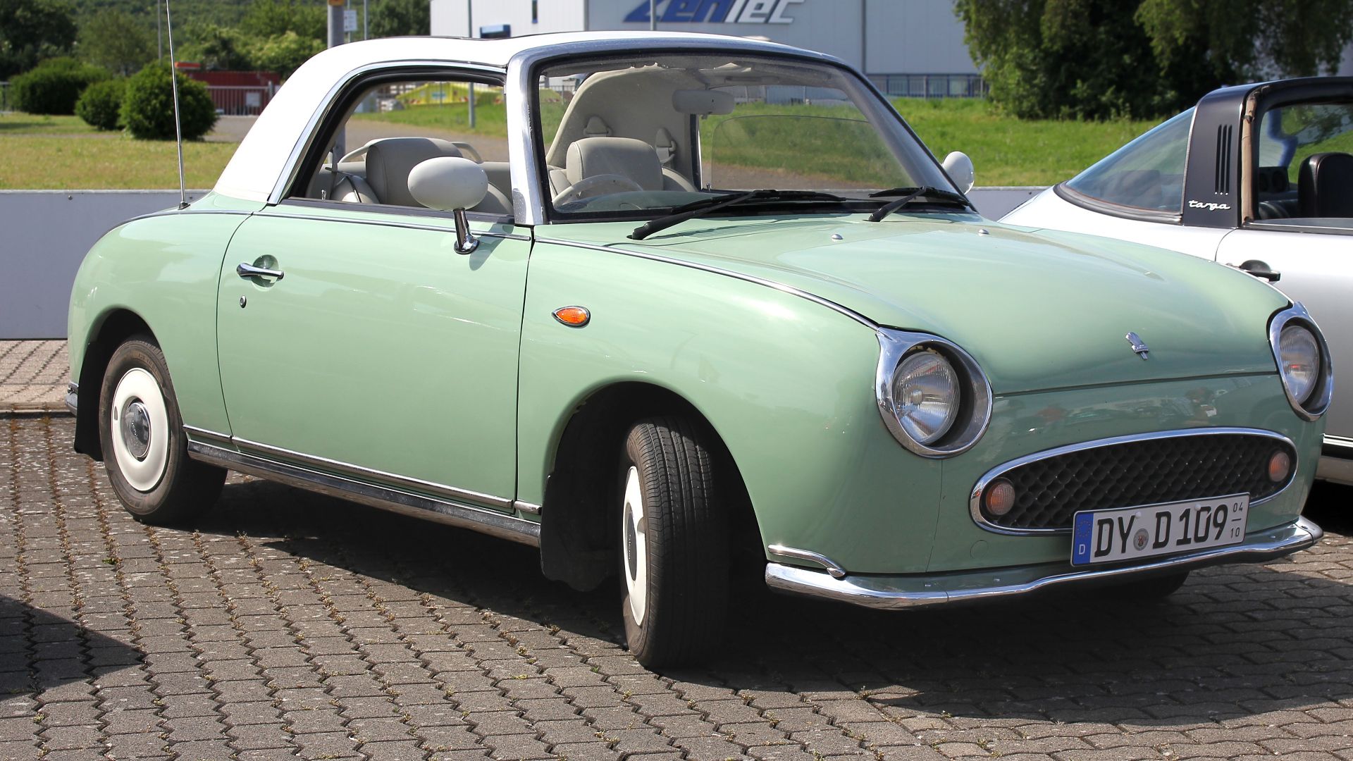 File:Nissan Figaro, Bj. 1991 (Foto Sp).JPG