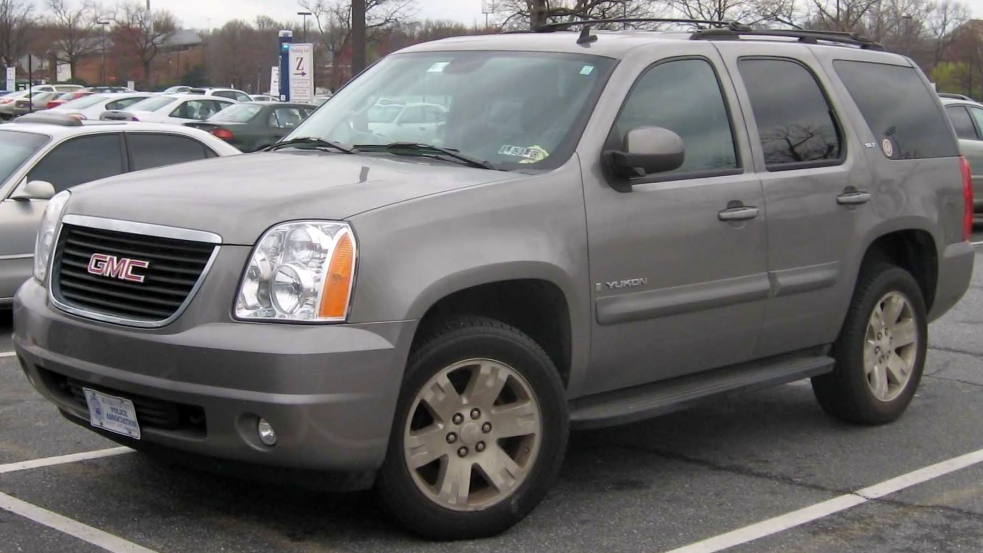 File:GMC Yukon.jpg