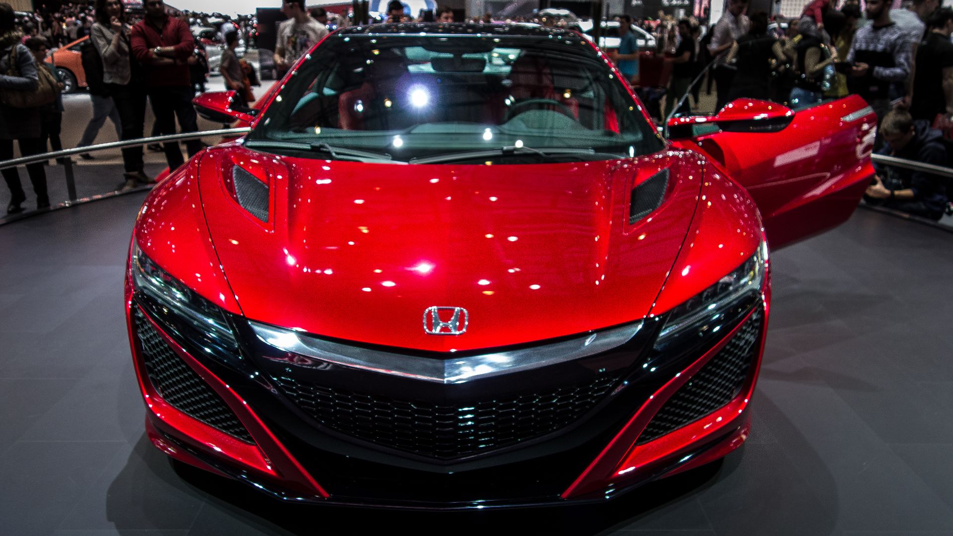 File:Honda NSX 2016 (17193525288).jpg
