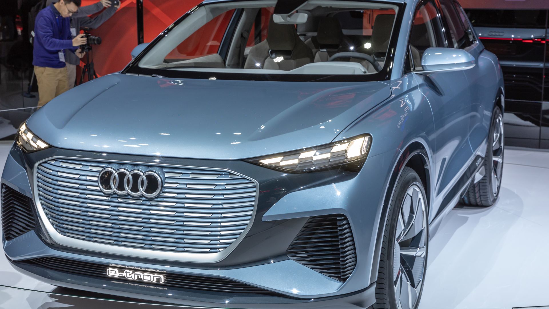 File:Audi e-tron, GIMS 2019, Le Grand-Saconnex (GIMS1006).jpg