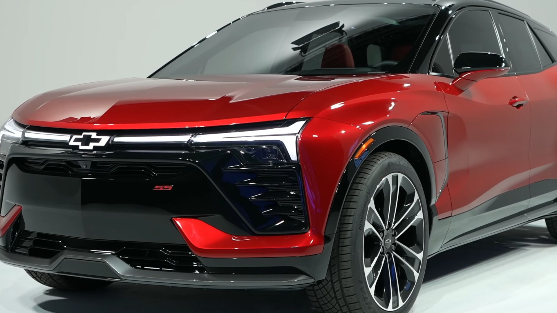 File:2024 Chevrolet Blazer EV SS (United States) front view.png