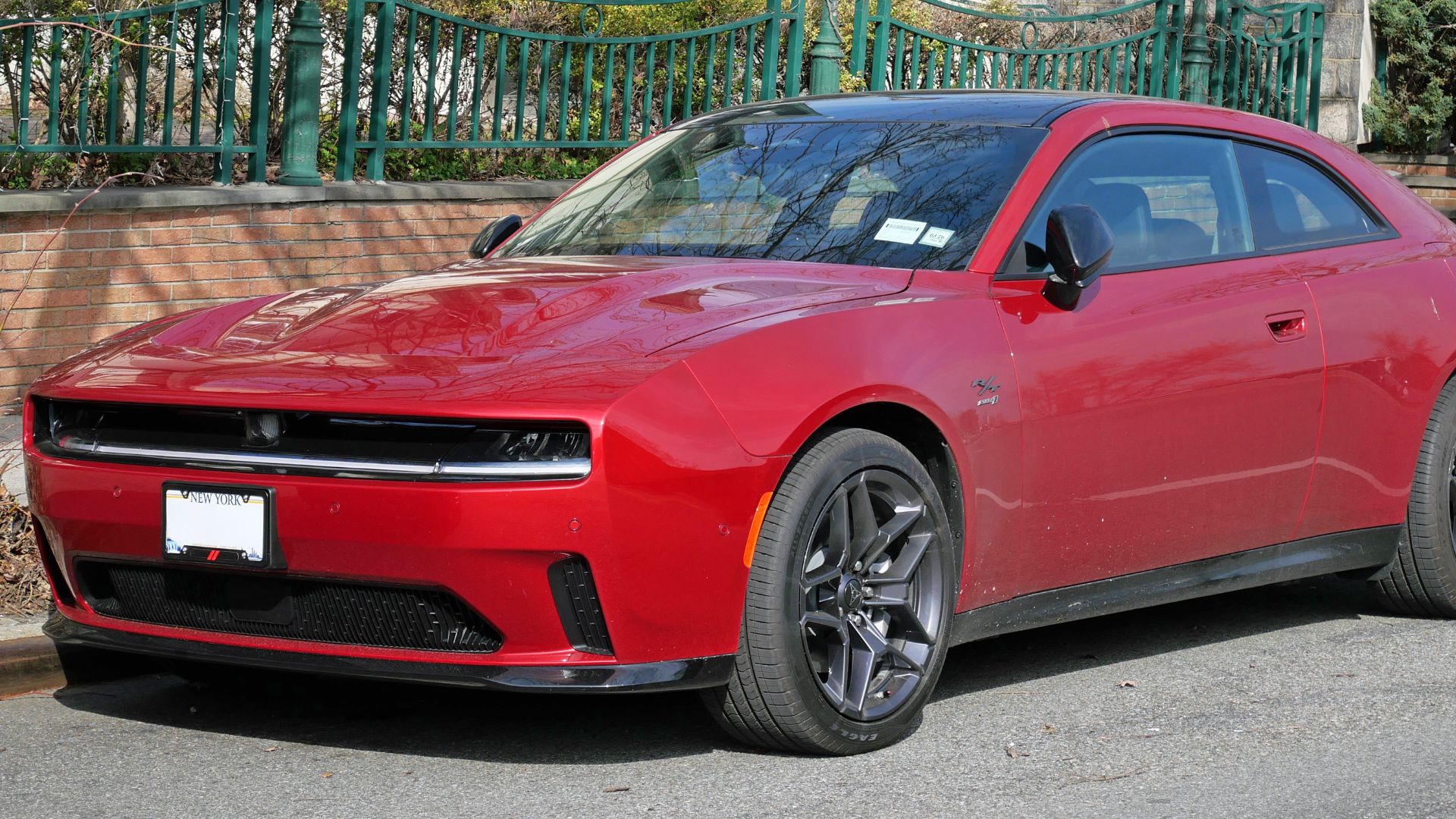 File:2024 Dodge Charger Daytona RT, front 4.14.25.jpg