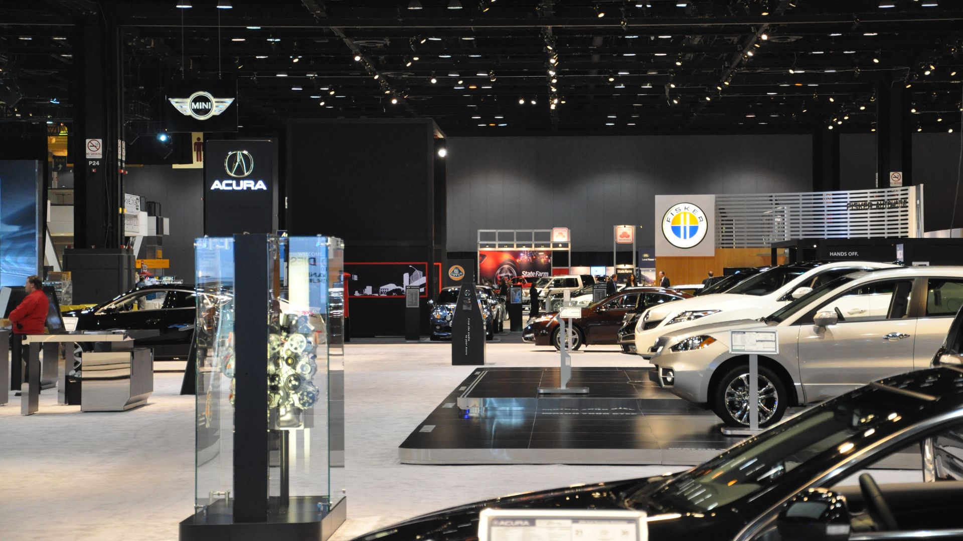 File:Chicago Auto Show 2010 (4348454345).jpg