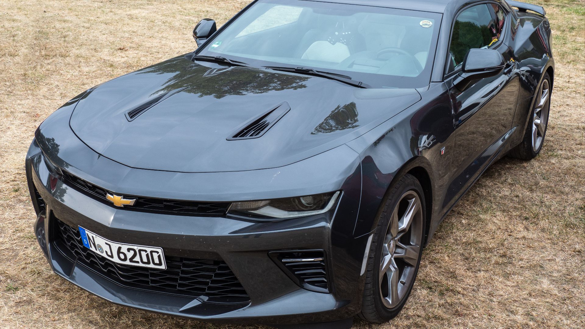File:Fifth-generation Chevrolet Camaro Leimershof -20190907-RM-165919.jpg