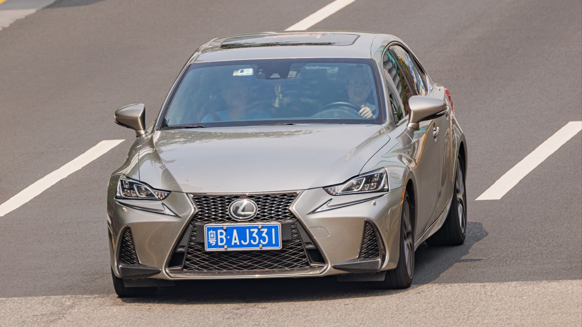 File:LEXUS IS 300 (XE30) China (3).jpg