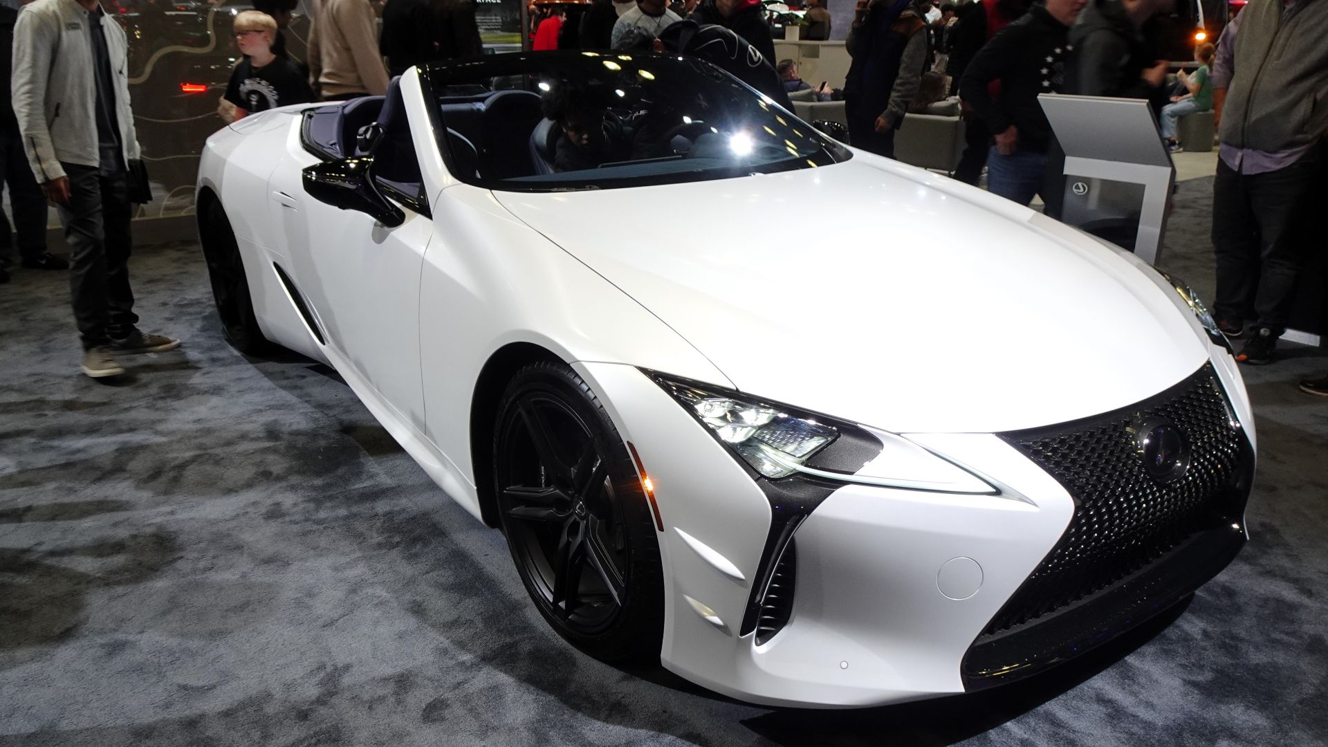 File:Lexus LC 500 Cabriolet (2024) (53626810660).jpg
