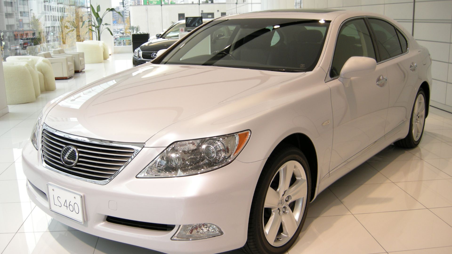 File:Lexus LS460 01.JPG