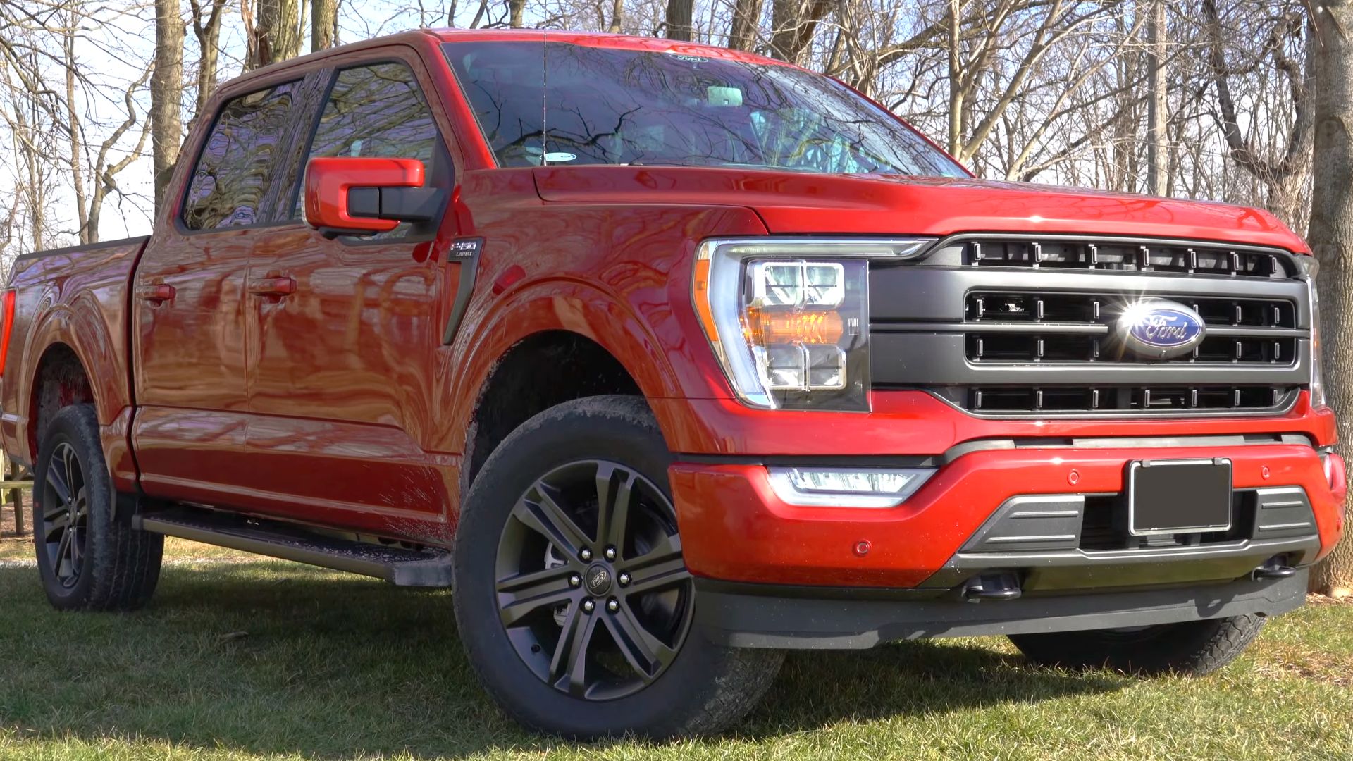 File:2021 Ford F-150 (fourteenth generation) front view 01.png