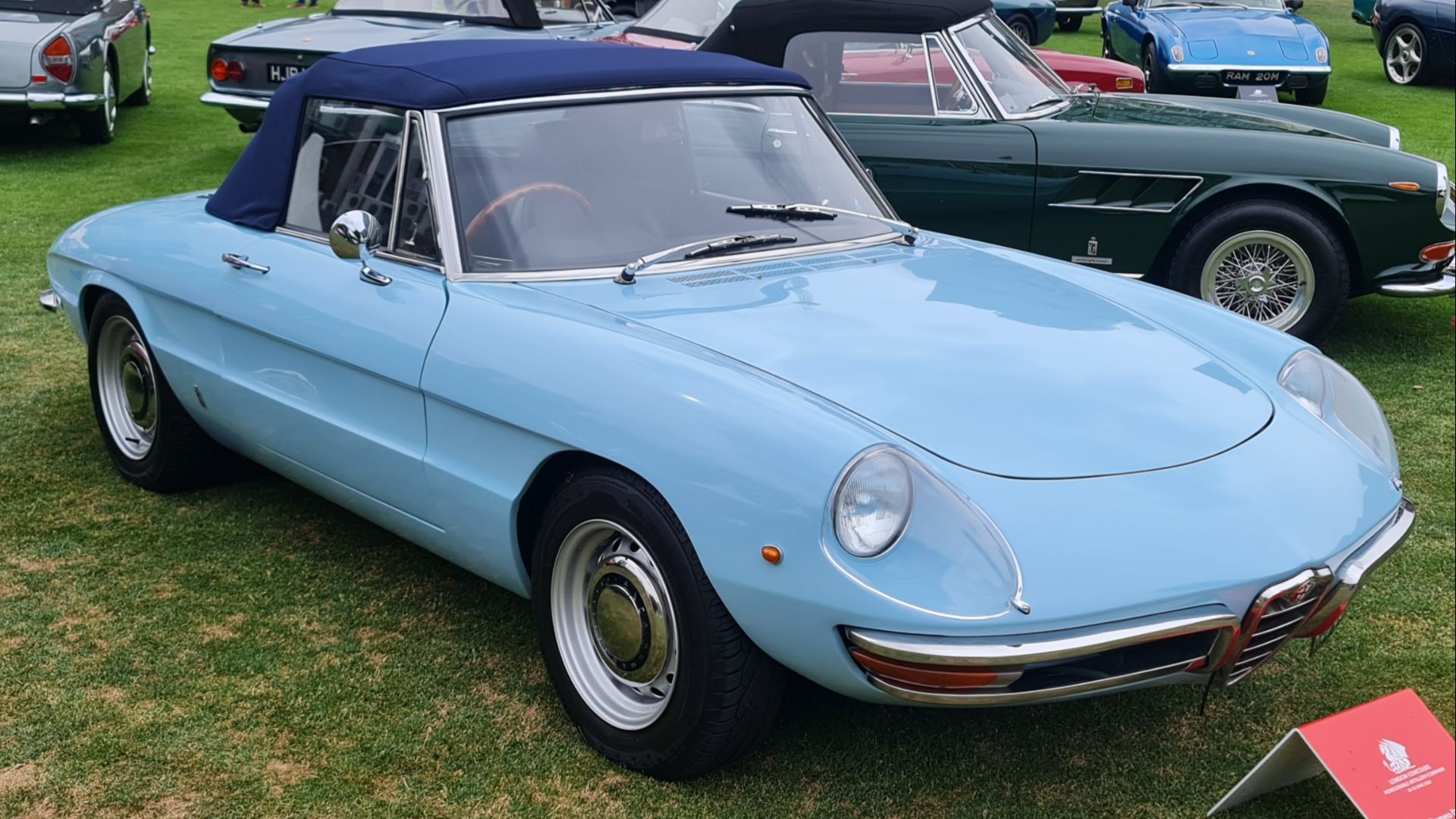 File:1969 Alfa Romeo Spider 1750 Veloce LC22.jpg
