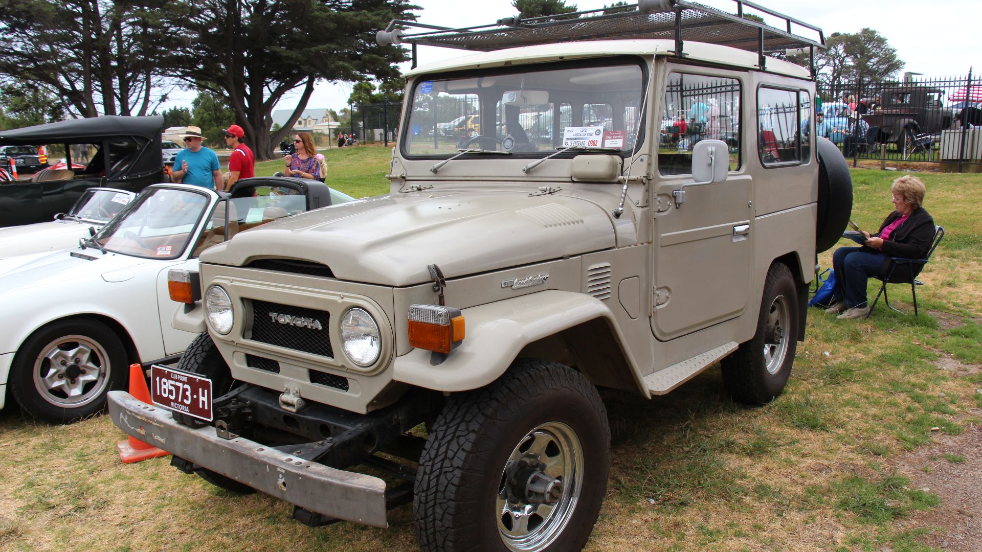 File:1977 Toyota Landcruiser FJ40 (12942481495).jpg