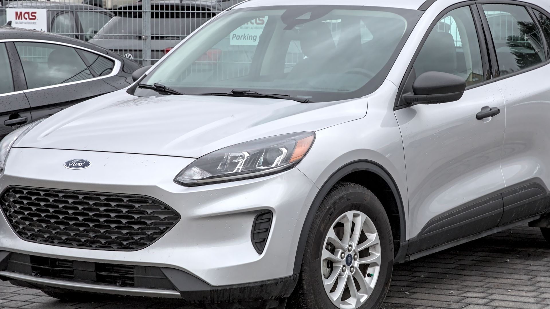 File:Ford Escape (fourth generation) 1X7A6220.jpg