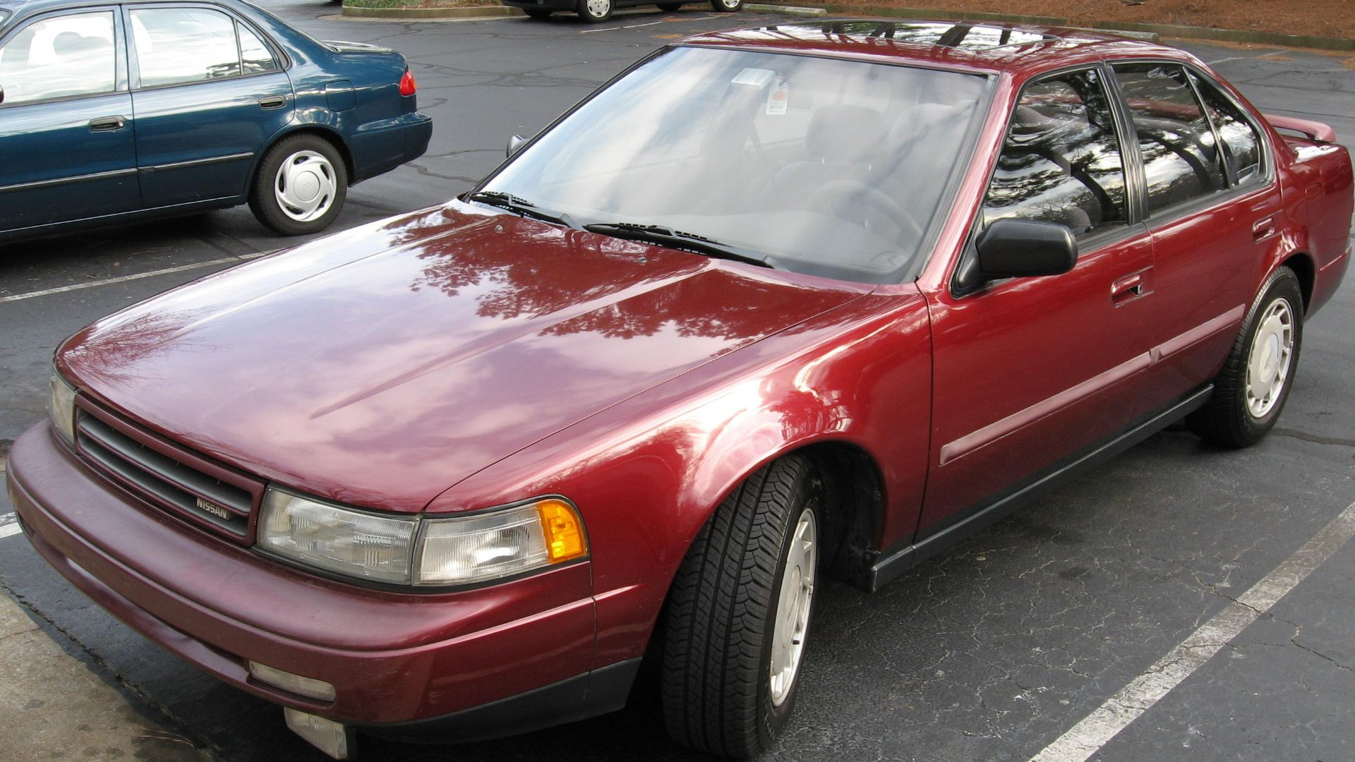 File:Maxima third generation.jpg