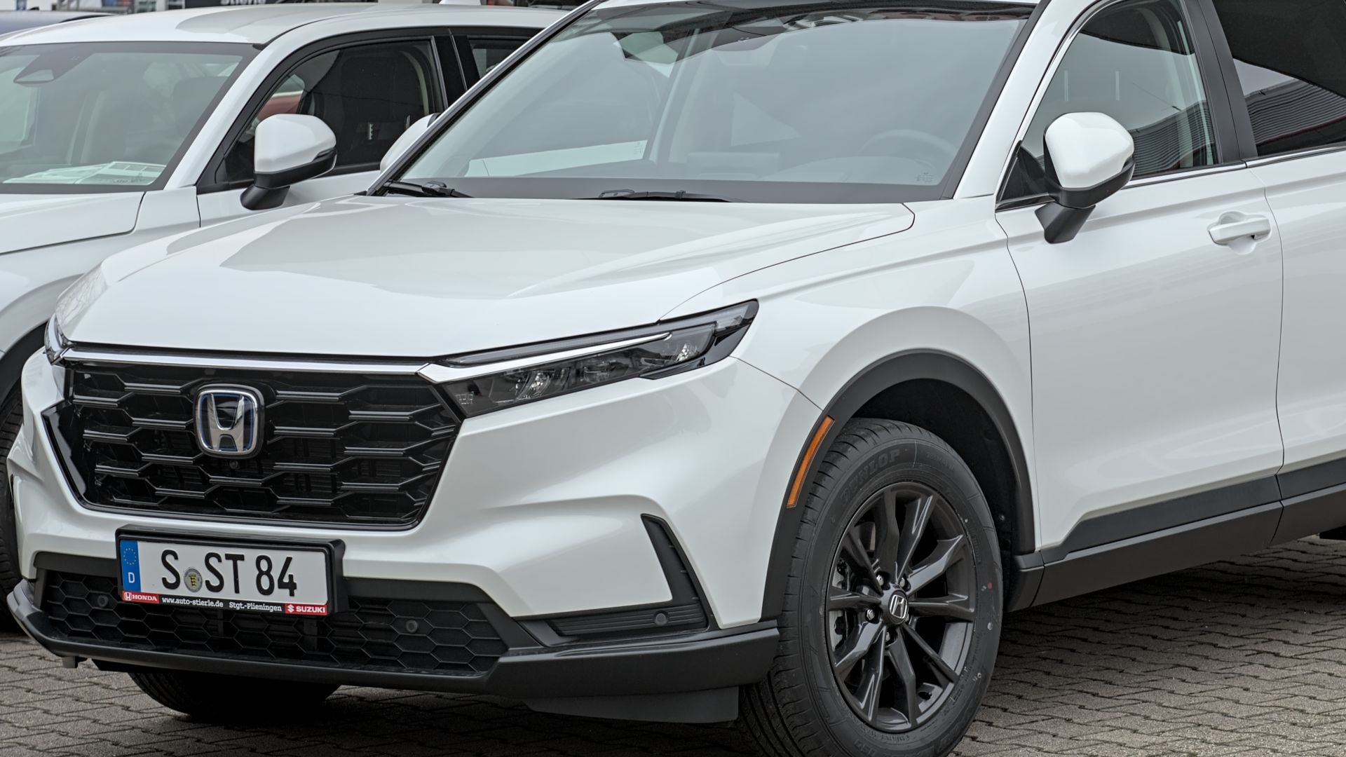 File:Honda CR-V (6th generation) hybrid DSC 7915.jpg