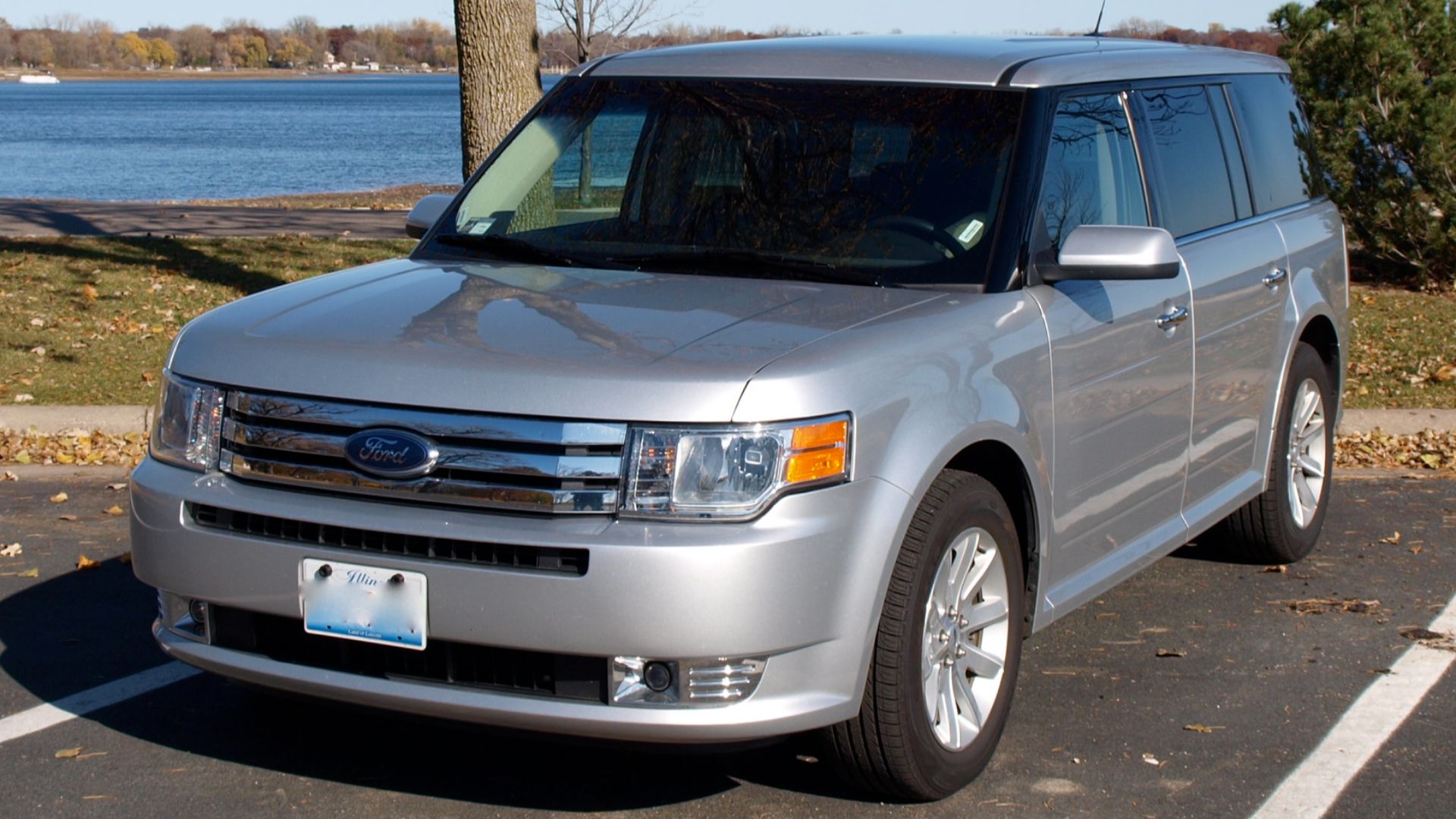 File:Ford Flex 01.jpg