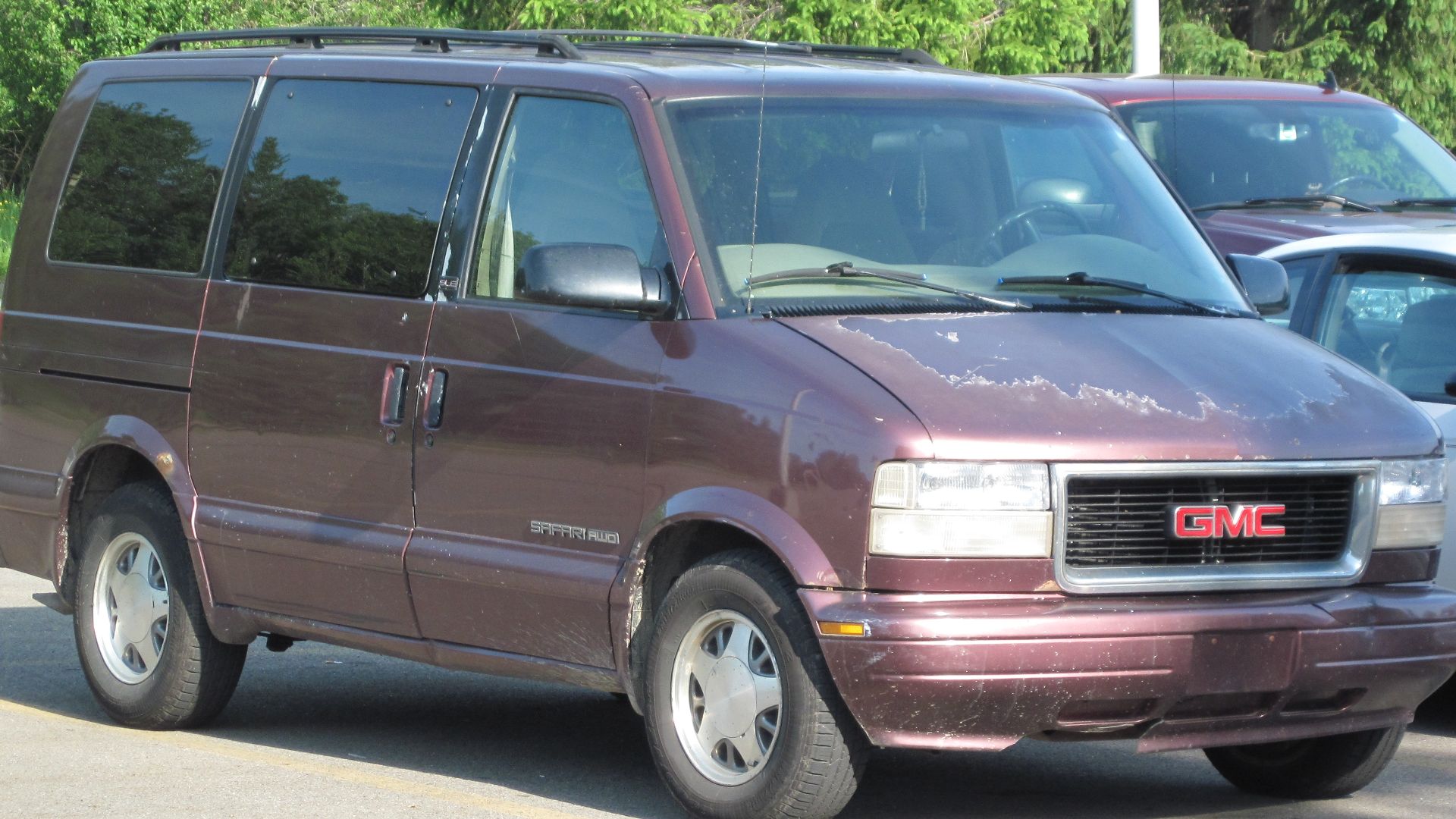 File:GMC Safari.JPG