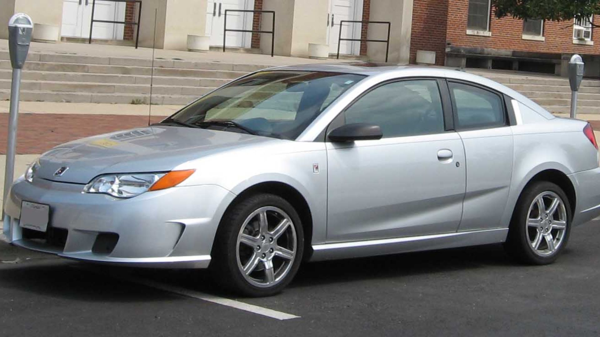 File:Saturn-Ion-RedLine.jpg