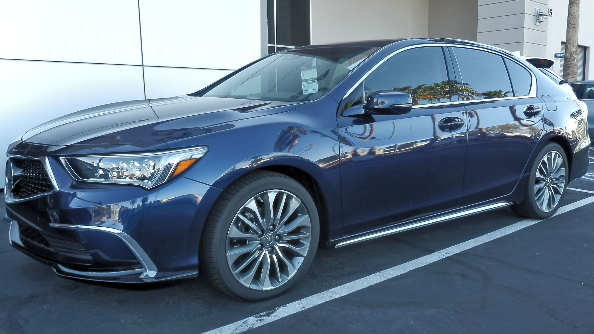 File:Acura RLX P4220663.jpg