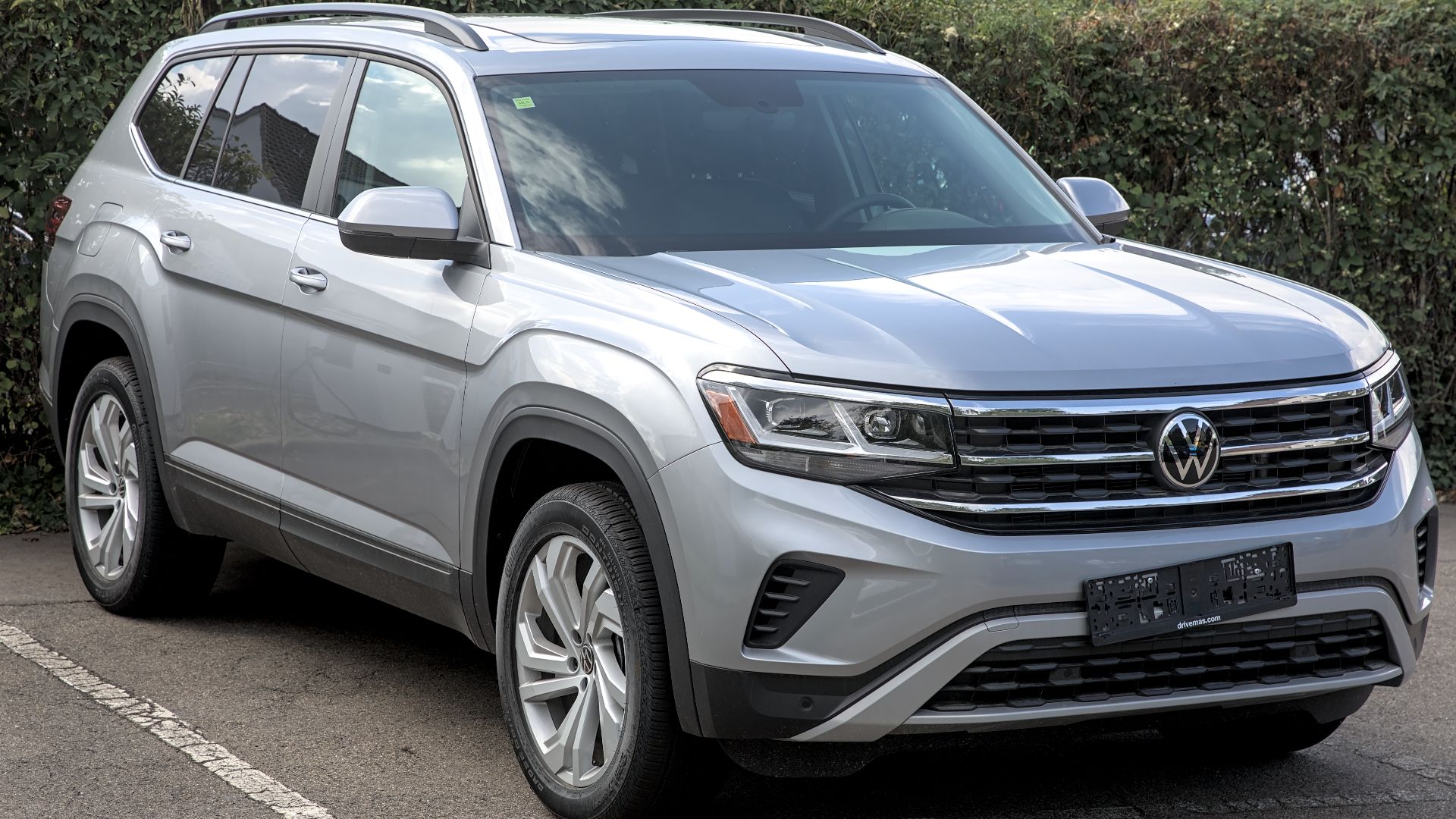 File:2021 Volkswagen Atlas 1X7A0392.jpg