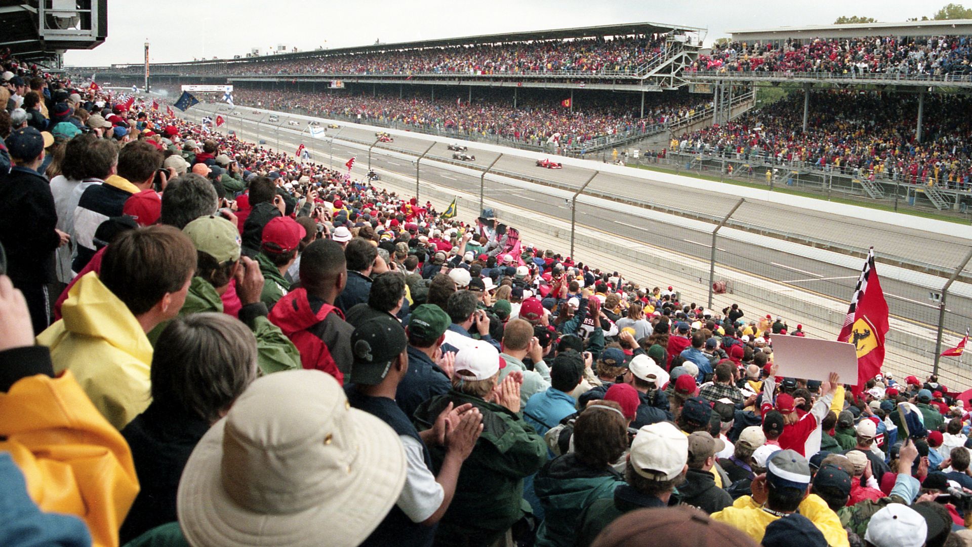 File:Start of 2000 United States Grand Prix at Indianapolis from Tower Terrace grandstand.jpg