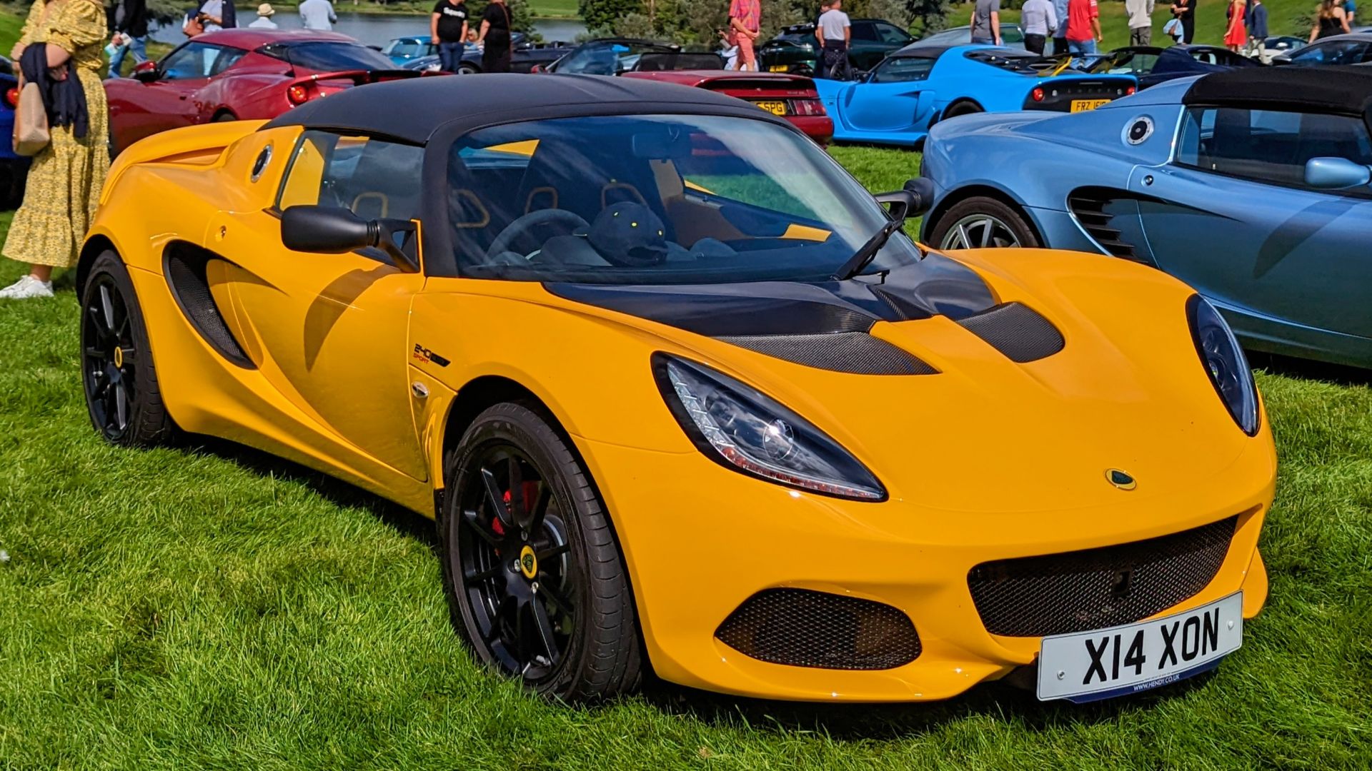 File:2022 Lotus Elise Sport 240.jpg